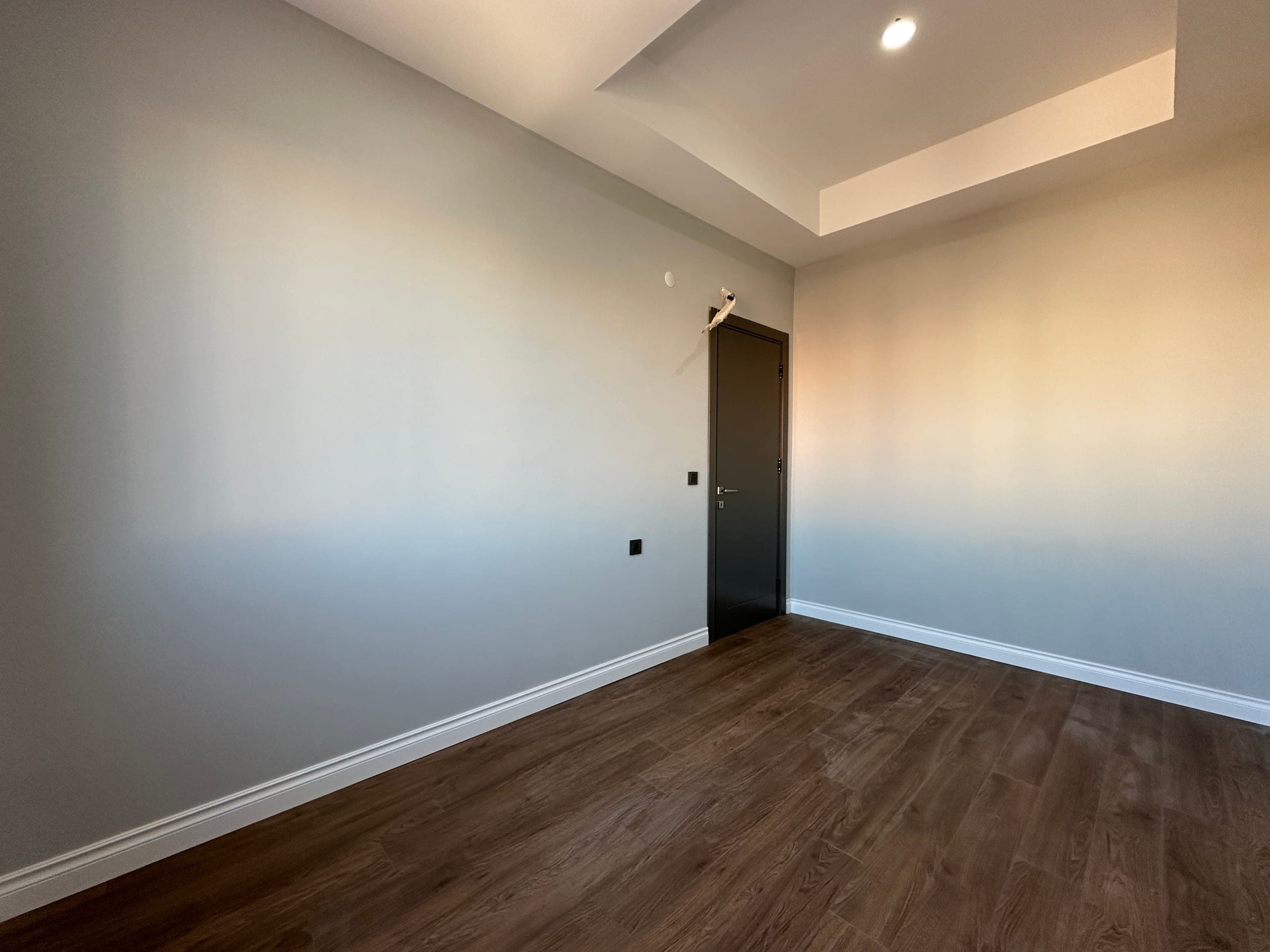 VARSAK AYDOĞMUŞ MH TRAMVAY CADDE ÜZERİ 1+1 SATILIK DAİRE