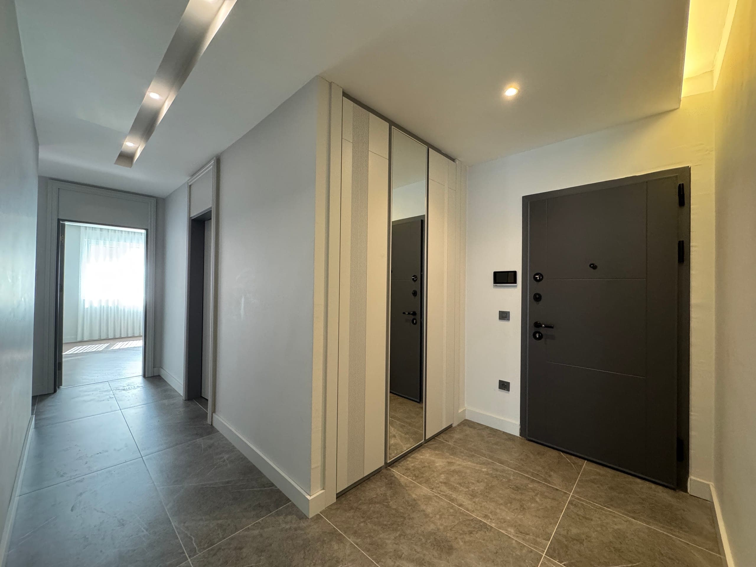 KONYAALTI UNCALI MH PARK ORION SİTESİ SATILIK ARAKAT 3+1 DAİRE