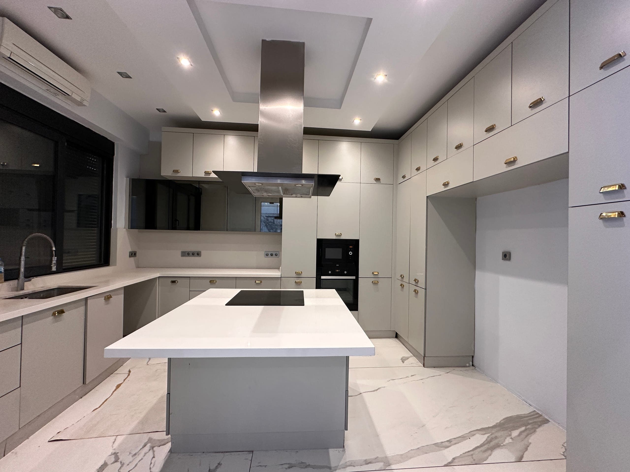 ALTINKALE'DE SİTE İÇERİSİNDE ULTRA LÜKS 5+1 SATILIK VİLLA