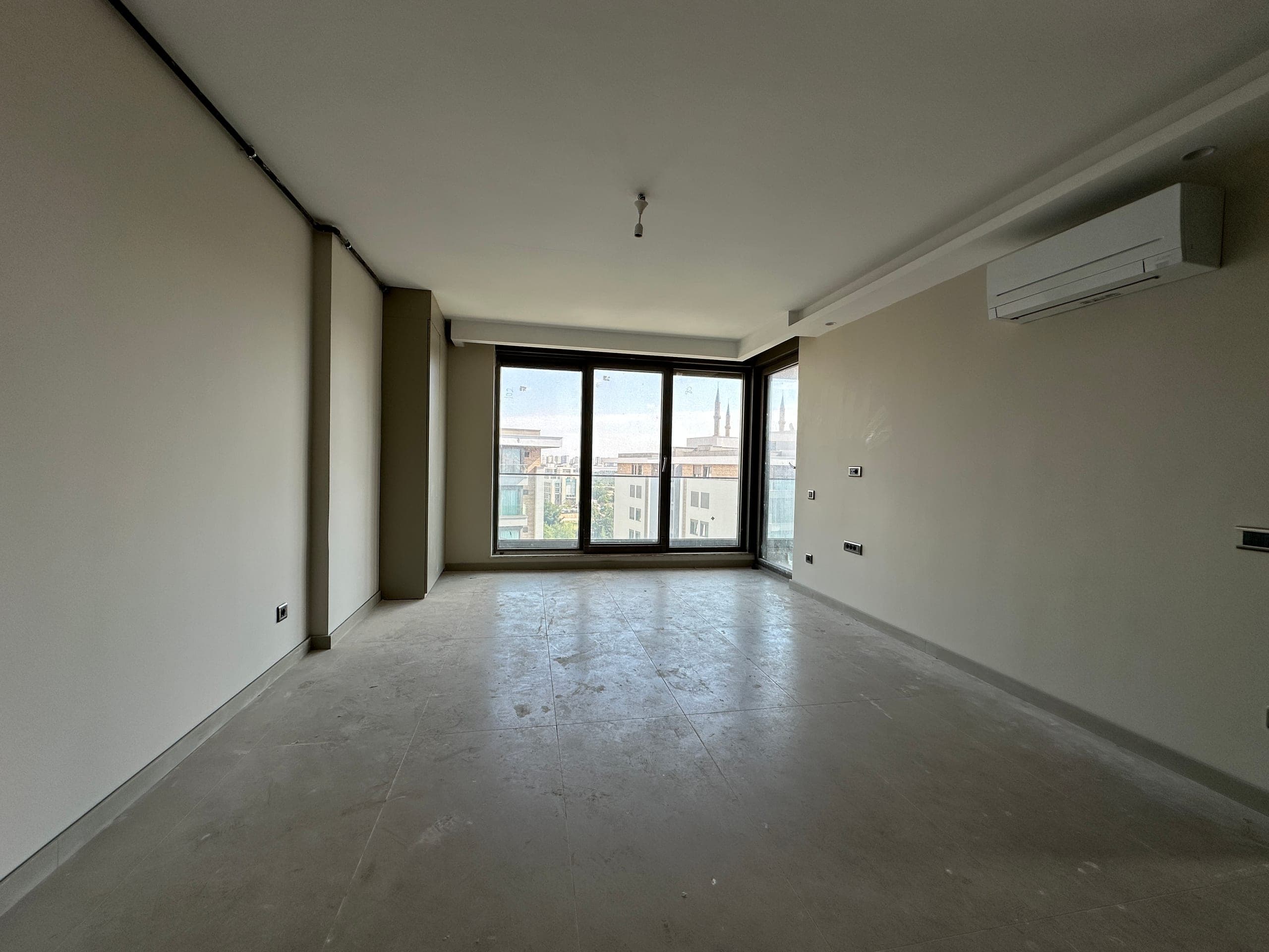 ÖZPINARLAR CASAMAX SİTESİ 2+1 ARAKAT SATILIK DAİRE