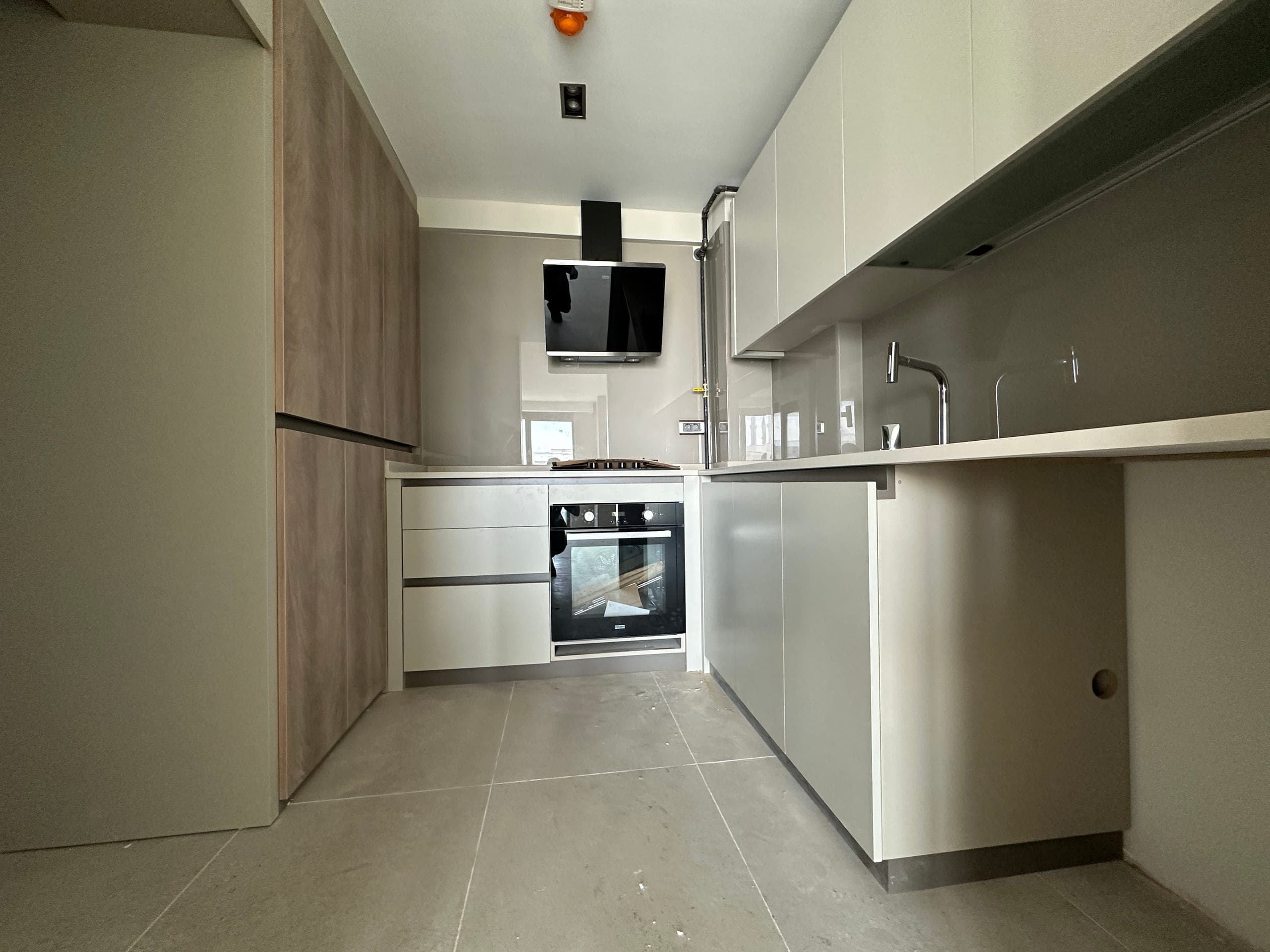 ÖZPINARLAR CASAMAX SİTESİ 2+1 ARAKAT SATILIK DAİRE