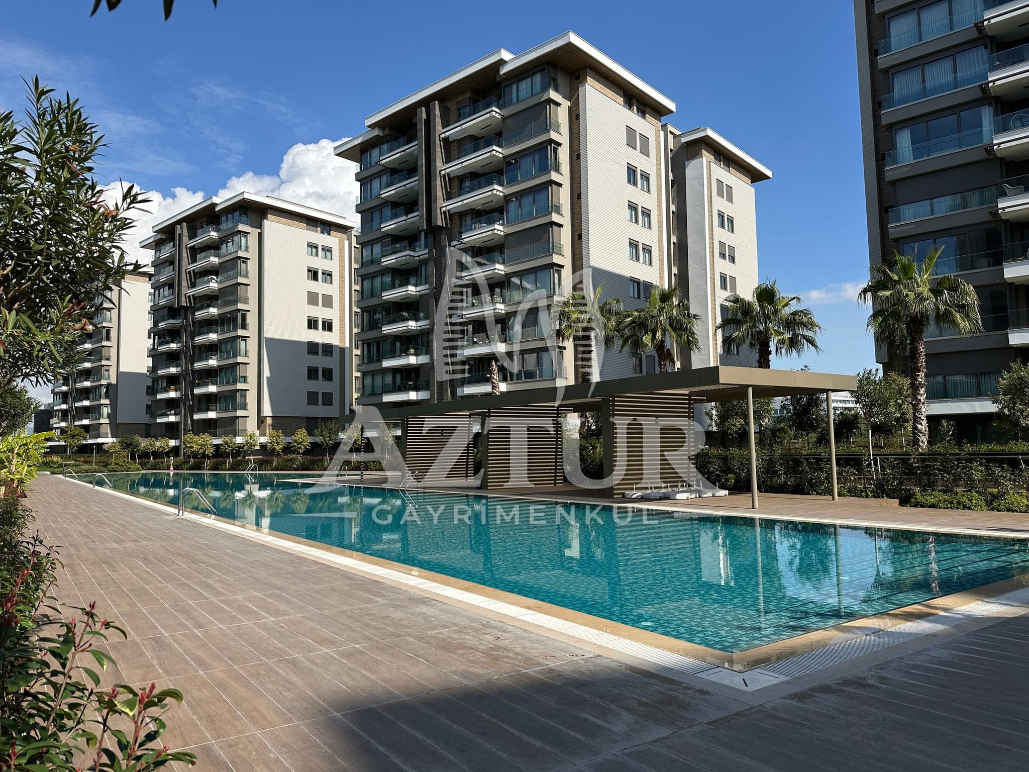 ÖZPINARLAR CASAMAX SİTESİ 2+1 ARAKAT SATILIK DAİRE