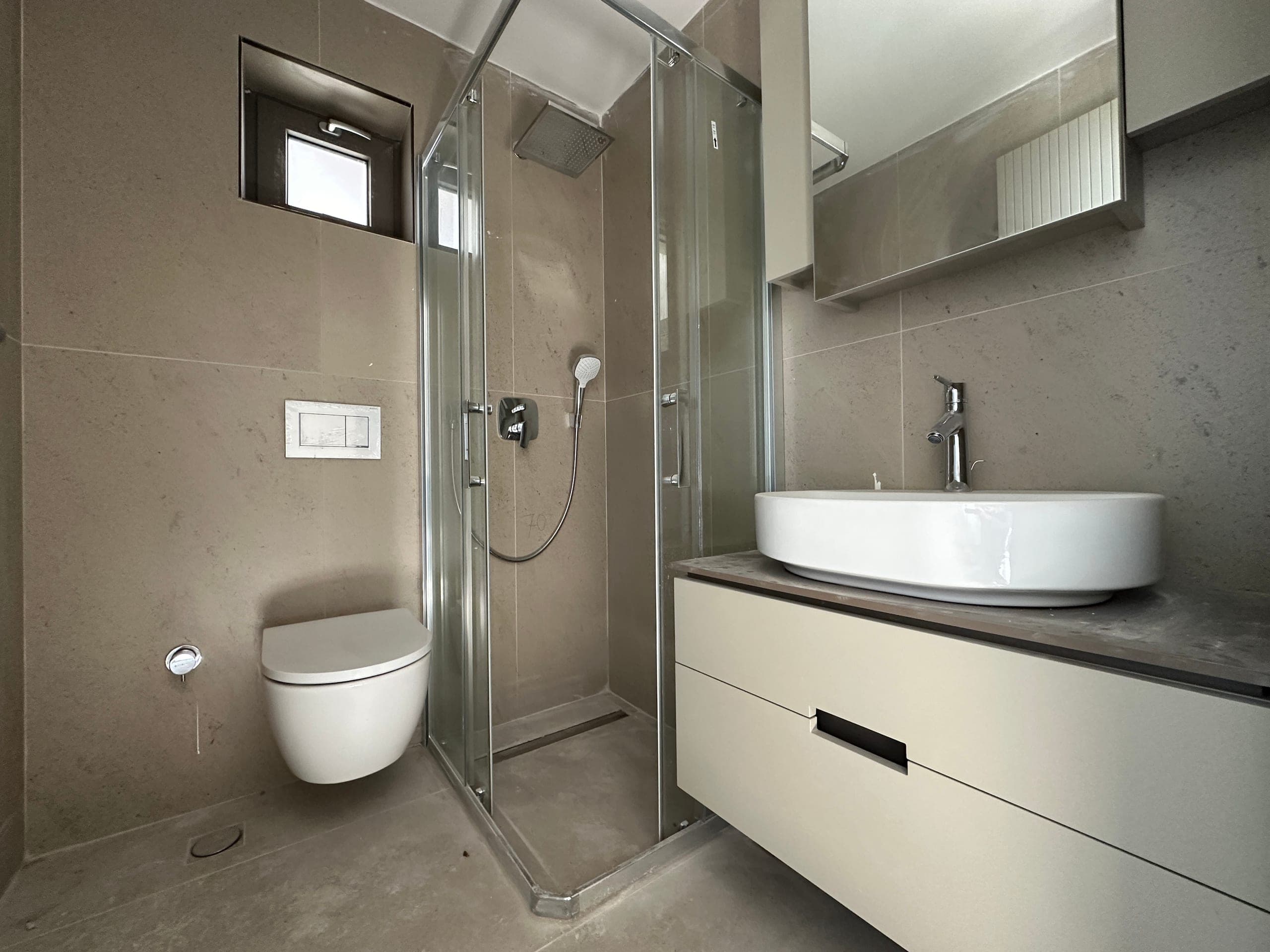 ÖZPINARLAR CASAMAX SİTESİ 2+1 ARAKAT SATILIK DAİRE
