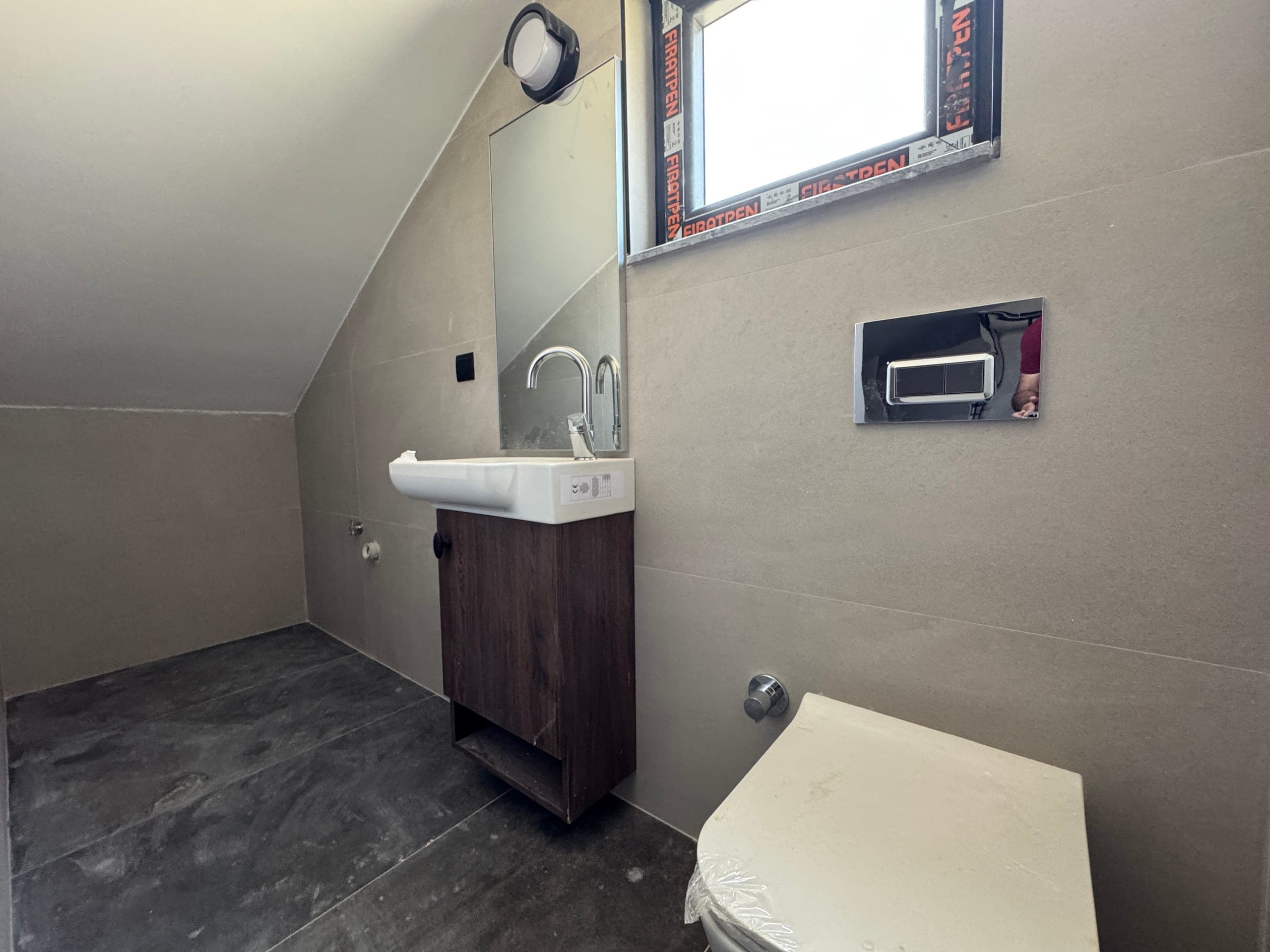 DÖŞEMEALTI BAHÇEYAKA MH 4+1 320M2 DUBLEX DAİRE