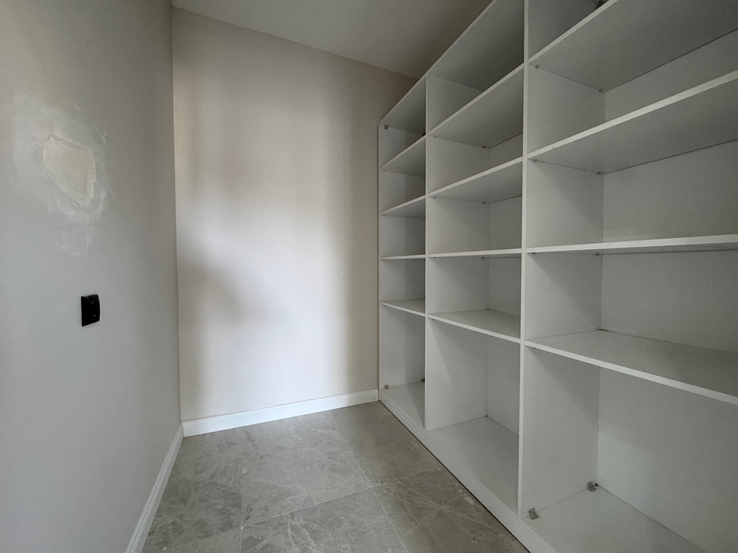 DÖŞEMEALTI BAHÇEYAKA MH 4+1 320M2 DUBLEX DAİRE