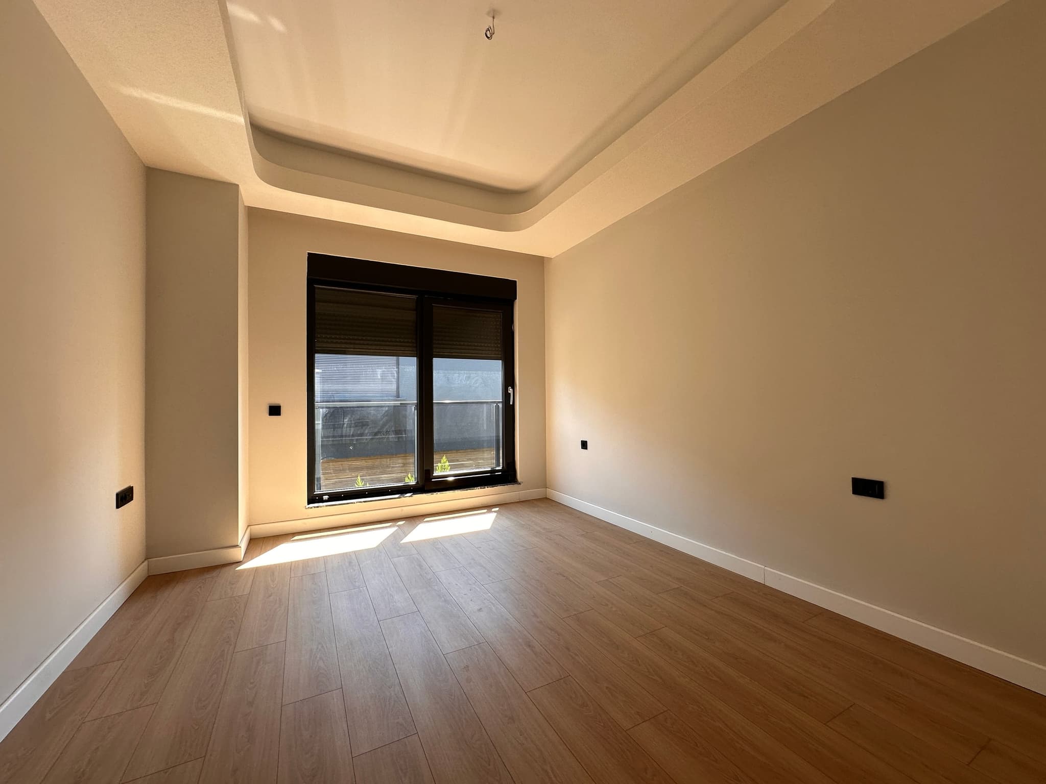 ALTINKALE'DE SİTE İÇERİSİNDE MÜSTAKİL HAVUZLU 5+1 SATILIK VİLLA