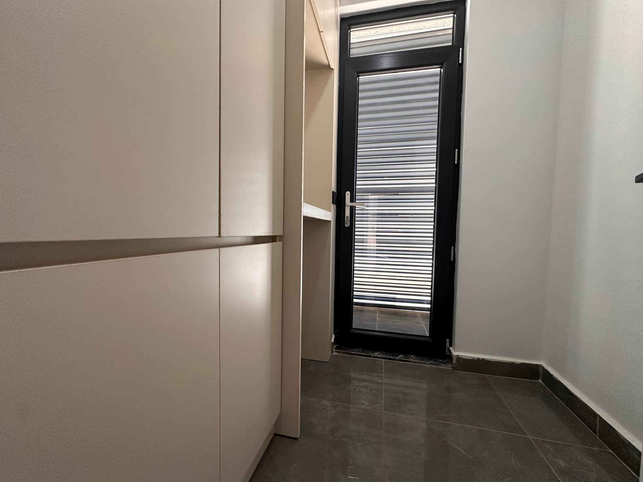ALTINKALE'DE SİTE İÇERİSİNDE MÜSTAKİL HAVUZLU 5+1 SATILIK VİLLA