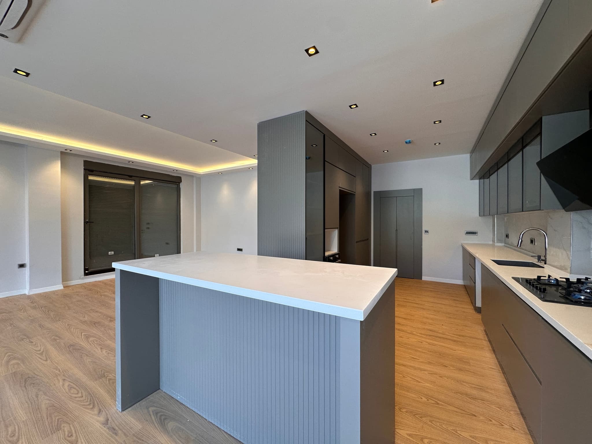 ALTINKALE'DE SİTE İÇERİSİNDE MÜSTAKİL 5+1 LÜKS SATILIK VİLLA