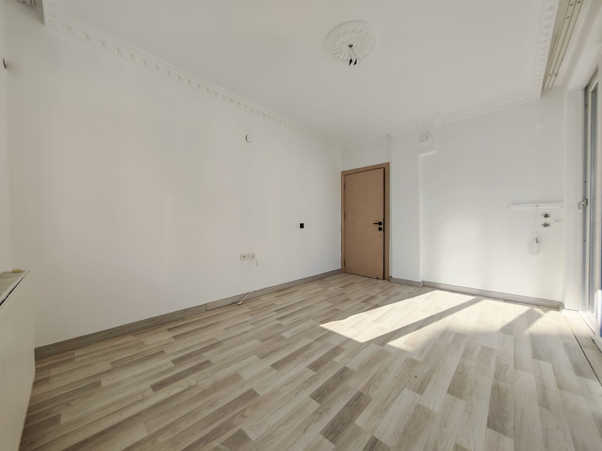 ÇANKAYA'DA EMİN EVİME UYGUN DOĞALGAZLI 6+1 TERASLI DUBLEKS