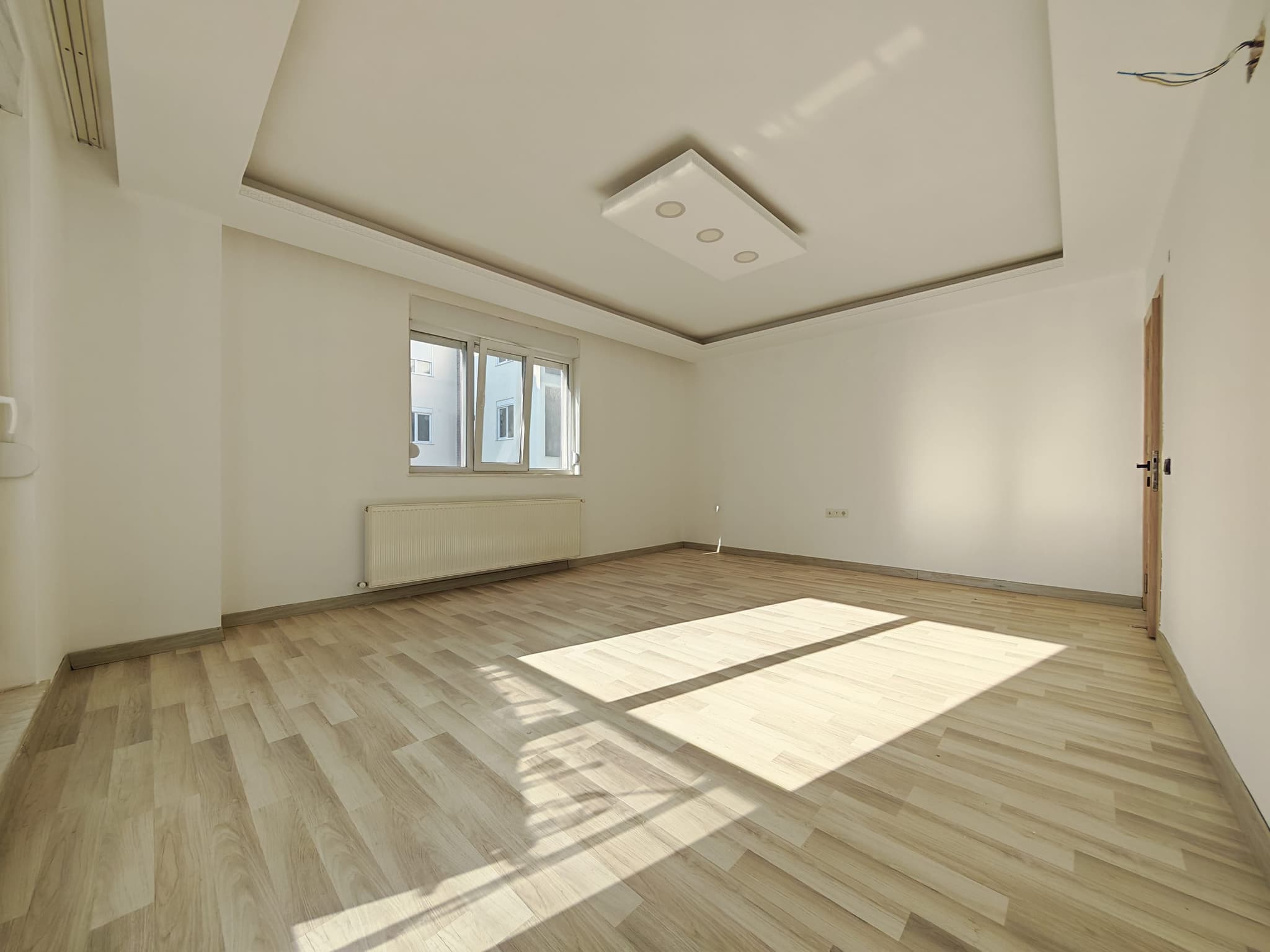 ÇANKAYA'DA EMİN EVİME UYGUN DOĞALGAZLI 6+1 TERASLI DUBLEKS