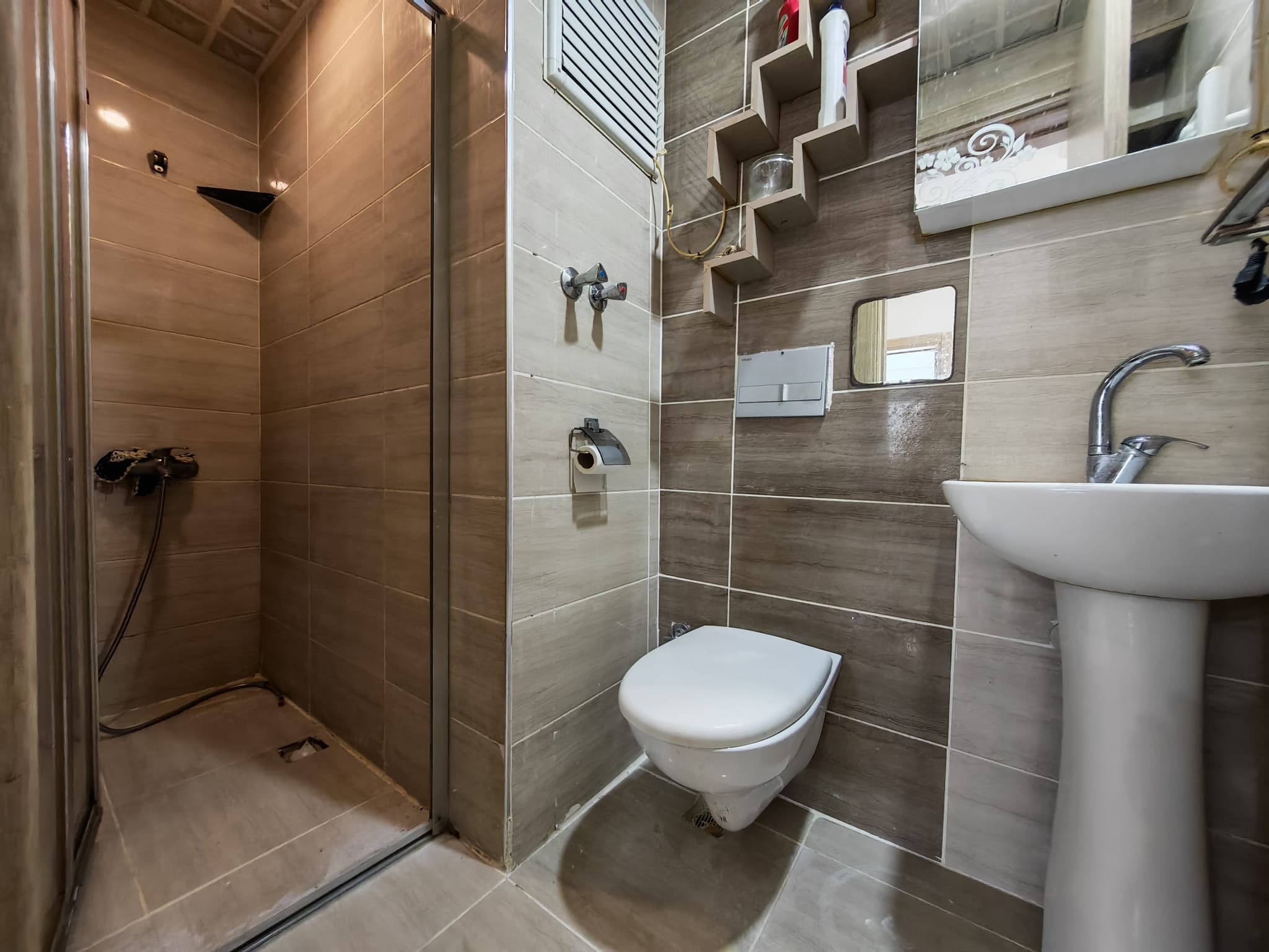 ÇANKAYA'DA EMİN EVİME UYGUN DOĞALGAZLI 6+1 TERASLI DUBLEKS