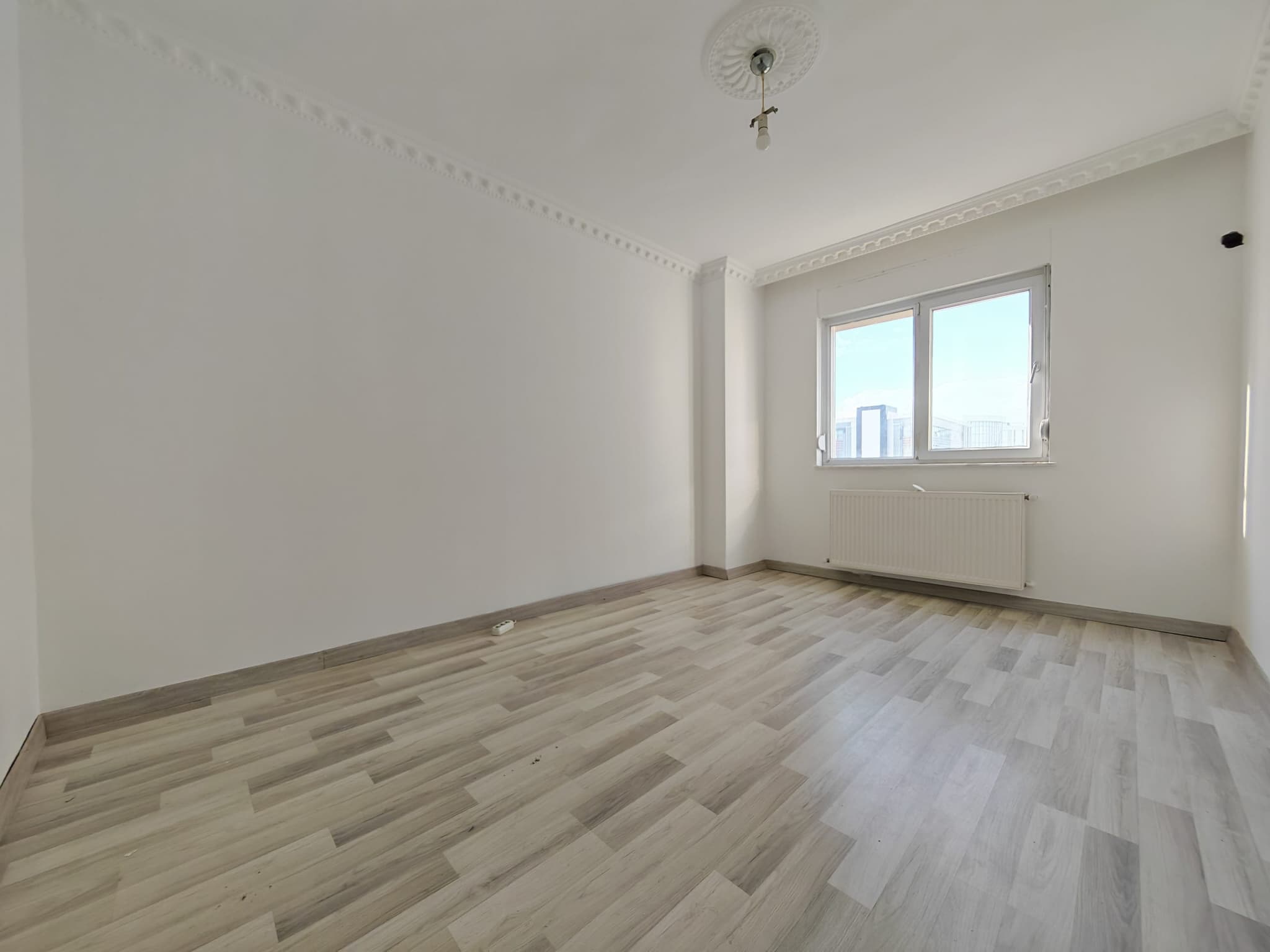 ÇANKAYA'DA EMİN EVİME UYGUN DOĞALGAZLI 6+1 TERASLI DUBLEKS