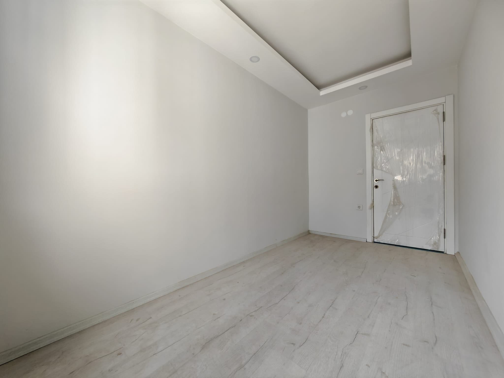 3+1 AYRI MUTFAK TRAMVAYA 900MT İSKANLI SIFIR EMİNEVİM'E UYGUN