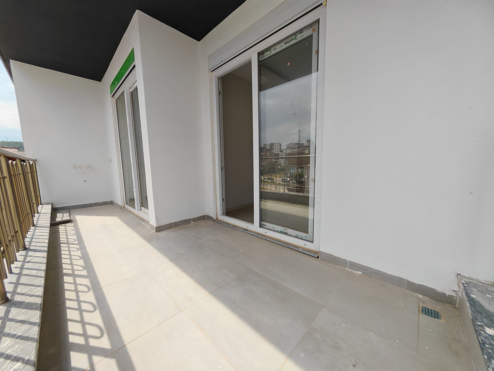 3+1 AYRI MUTFAK TRAMVAYA 900MT İSKANLI SIFIR EMİNEVİM'E UYGUN