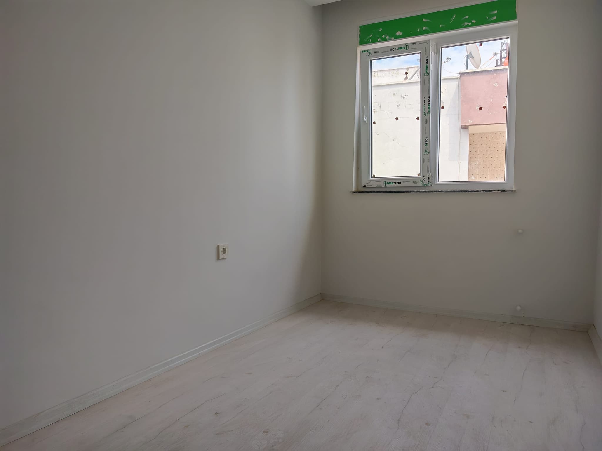 3+1 AYRI MUTFAK TRAMVAYA 900MT İSKANLI SIFIR EMİNEVİM'E UYGUN