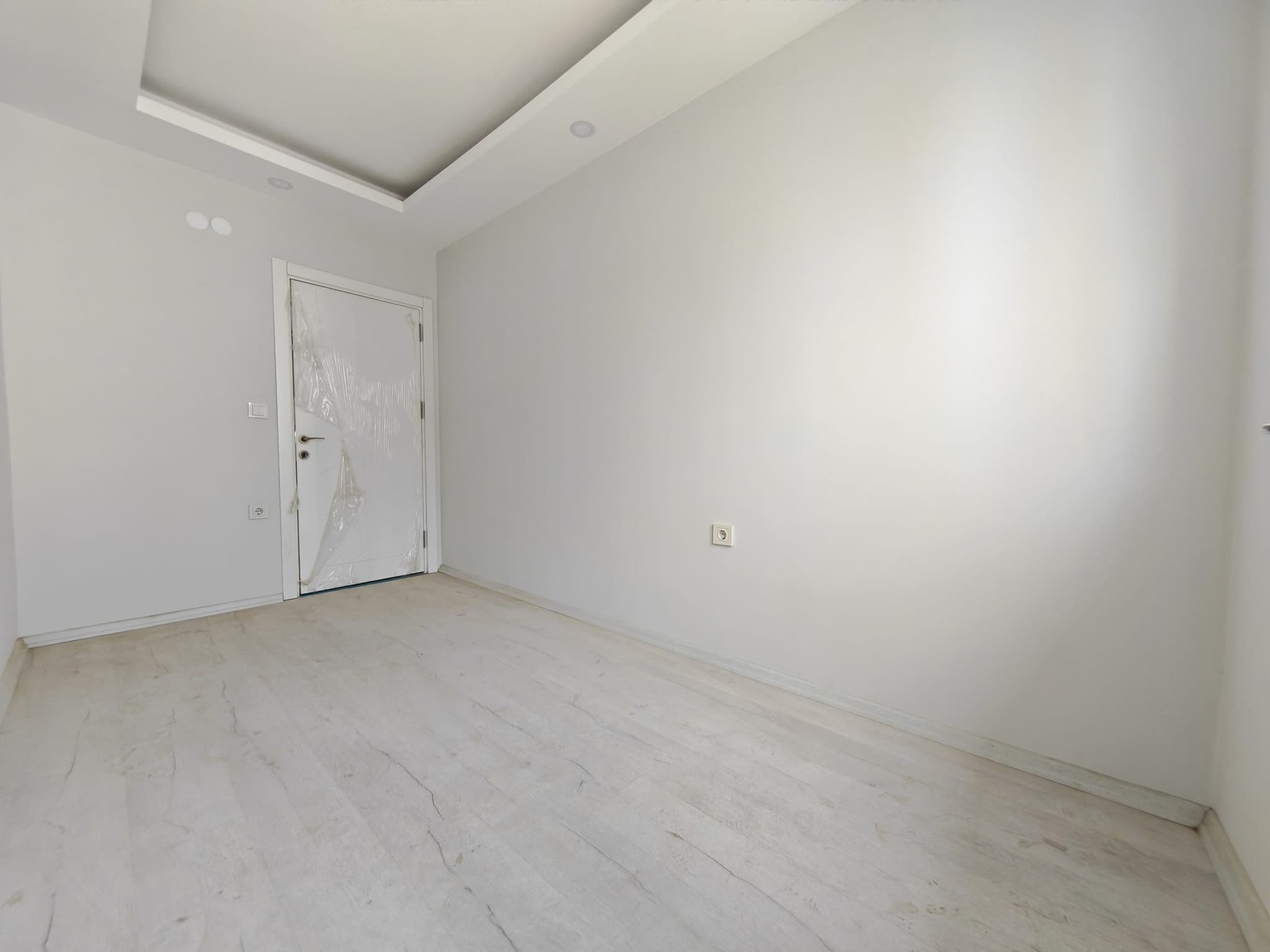 3+1 AYRI MUTFAK TRAMVAYA 900MT İSKANLI SIFIR EMİNEVİM'E UYGUN