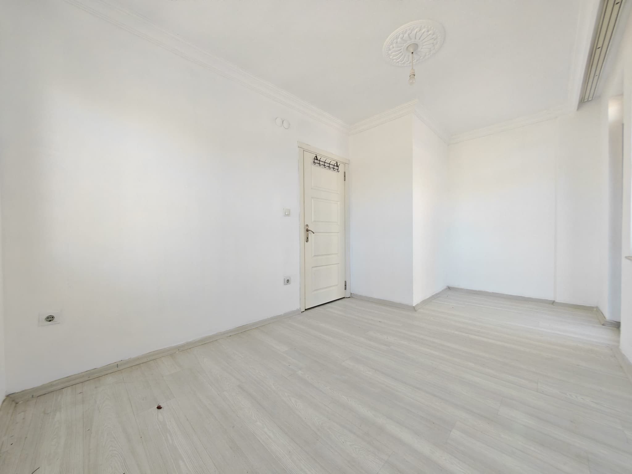 ŞELALE'DE TRAMVAYA 15DK 2+1 YÜKSEK GİRİŞ