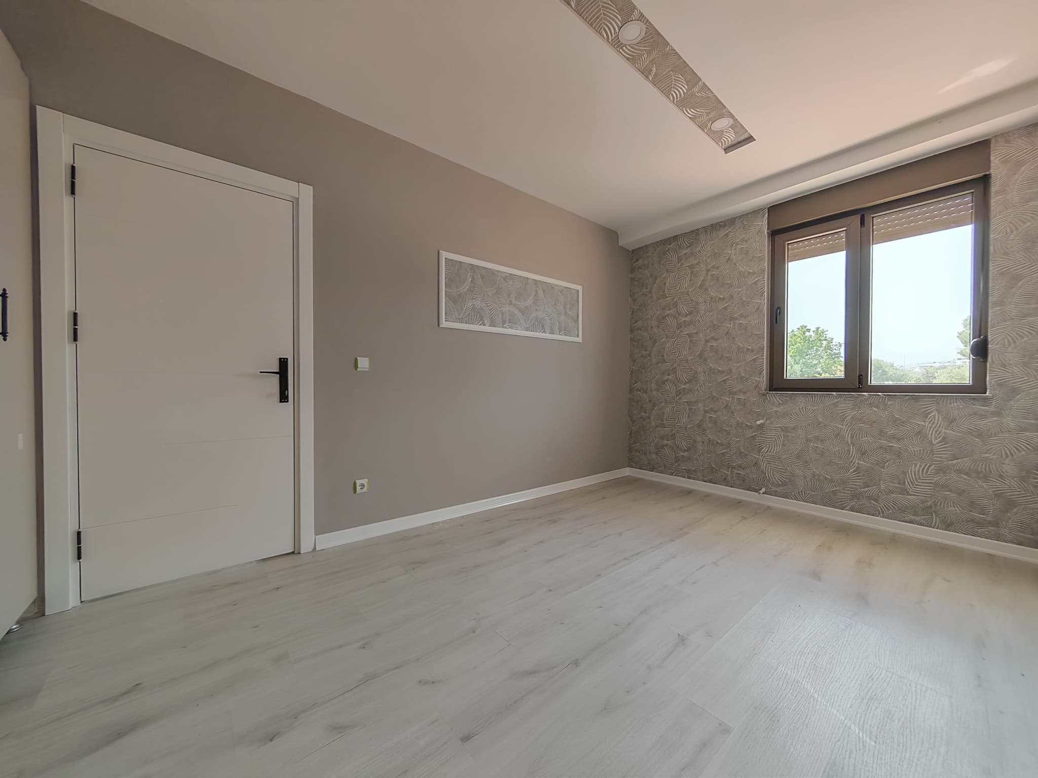 DEMİREL'DE SIFIR 2+1 YÜKSEK GİRİŞ