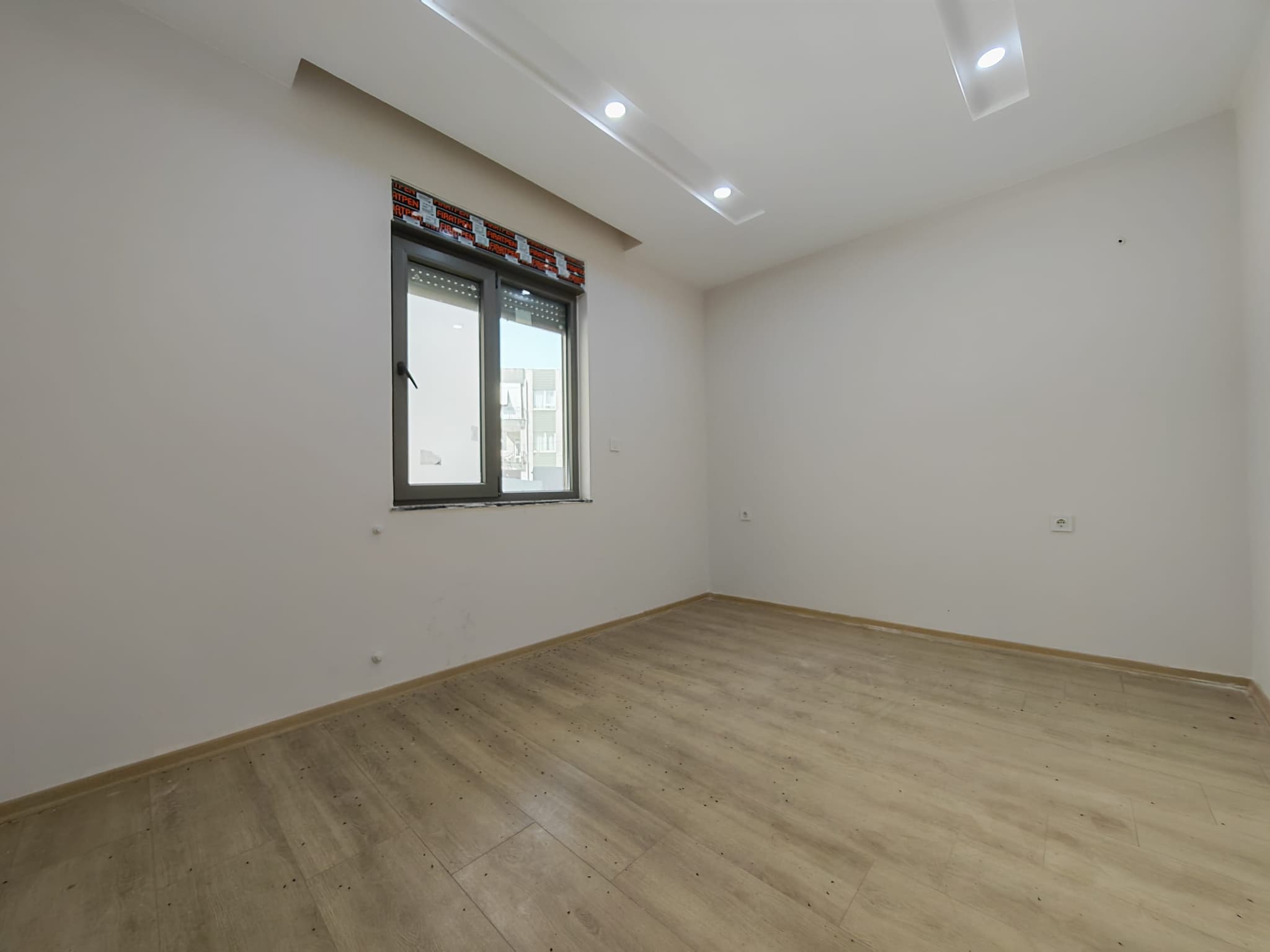 ŞELALE'DE AYRI MUTFAK 1+1 YÜKSEK GİRİŞ