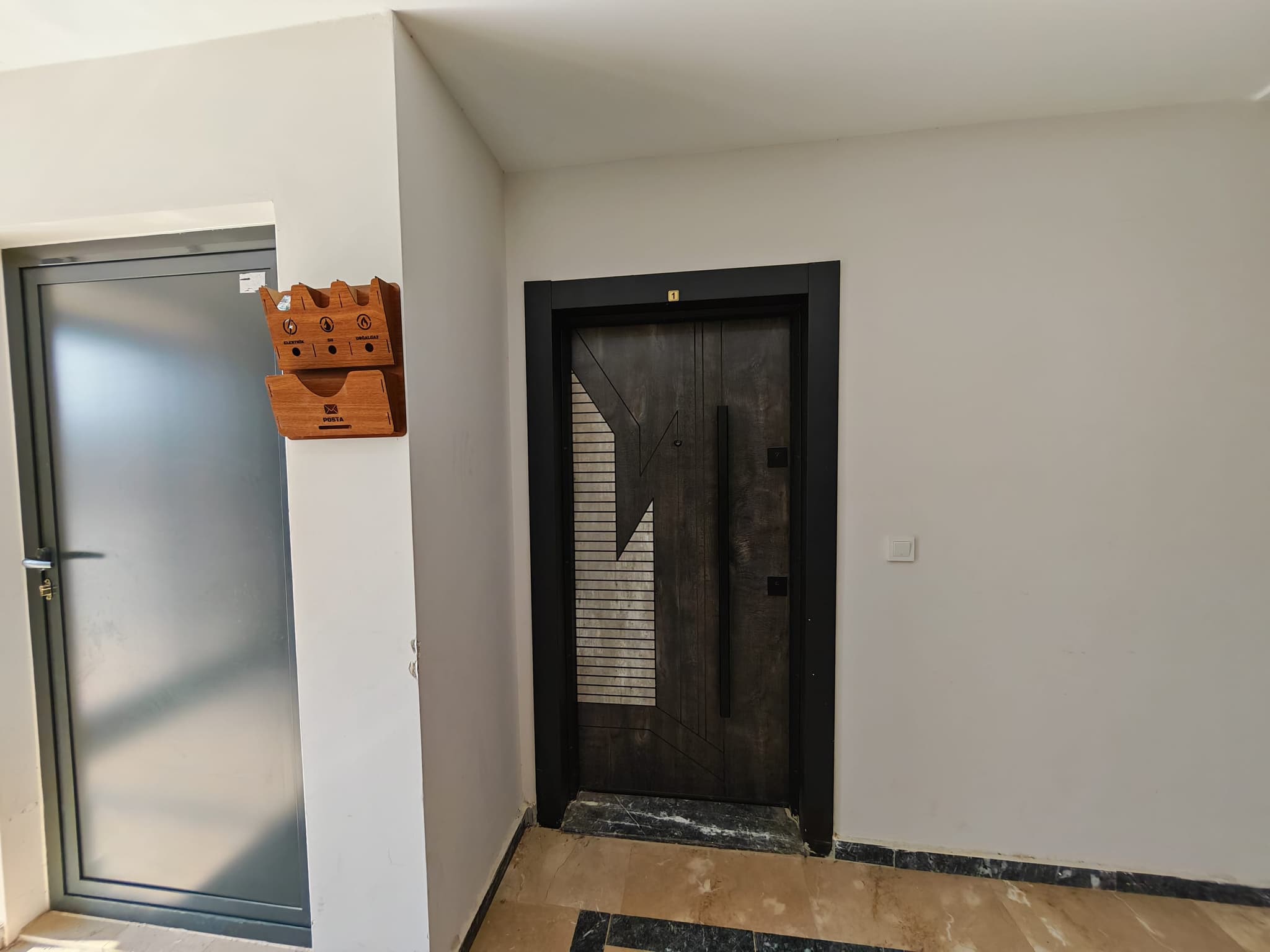 ŞELALE'DE AYRI MUTFAK 1+1 YÜKSEK GİRİŞ