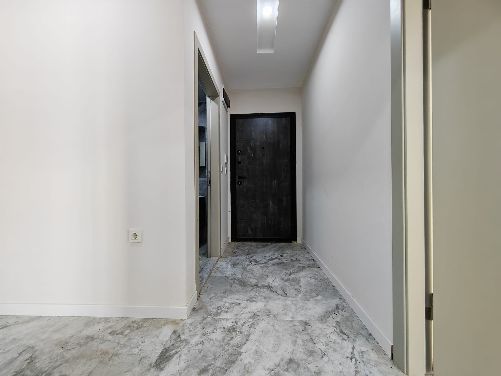 ŞELALE'DE AYRI MUTFAK 1+1 YÜKSEK GİRİŞ