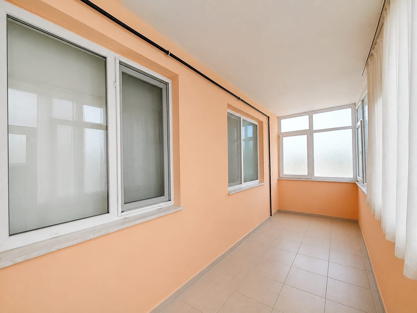 BAHÇEYAKA'DA DOĞALGAZLI GENİŞ 3+1 EMİNEVİME UYGUN SATILIK DAİRE