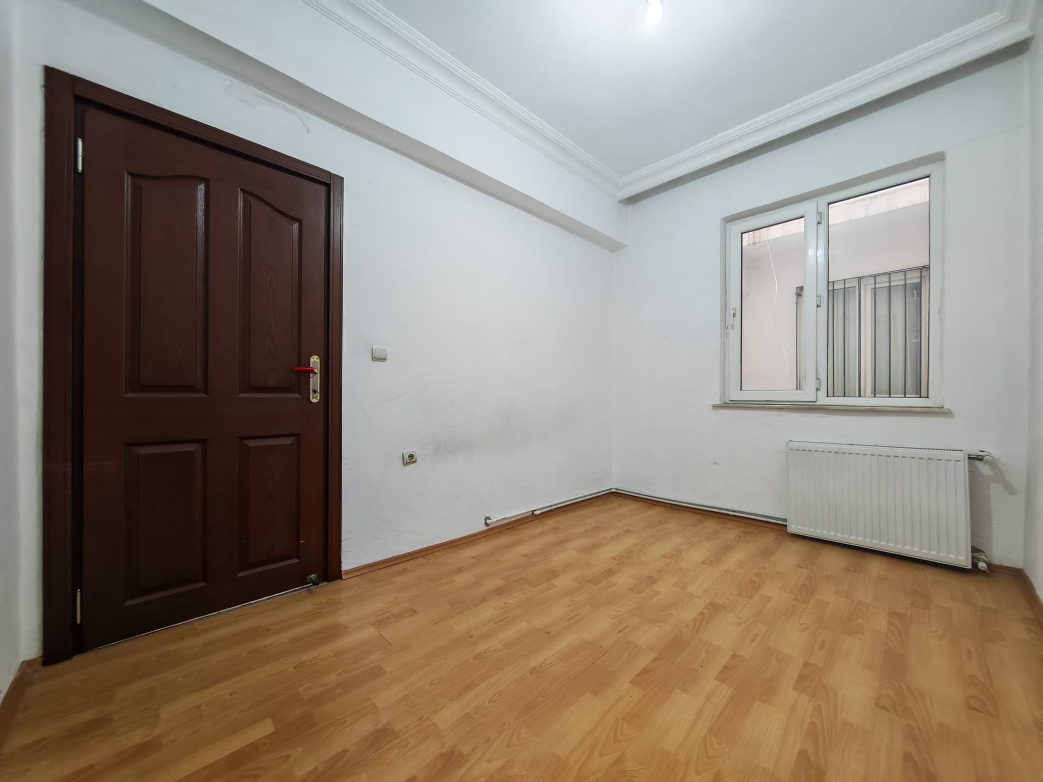 BARIŞ'TA EMİN EVİME UYGUN DOĞALGAZ İÇERİDE GENİŞ 3+1