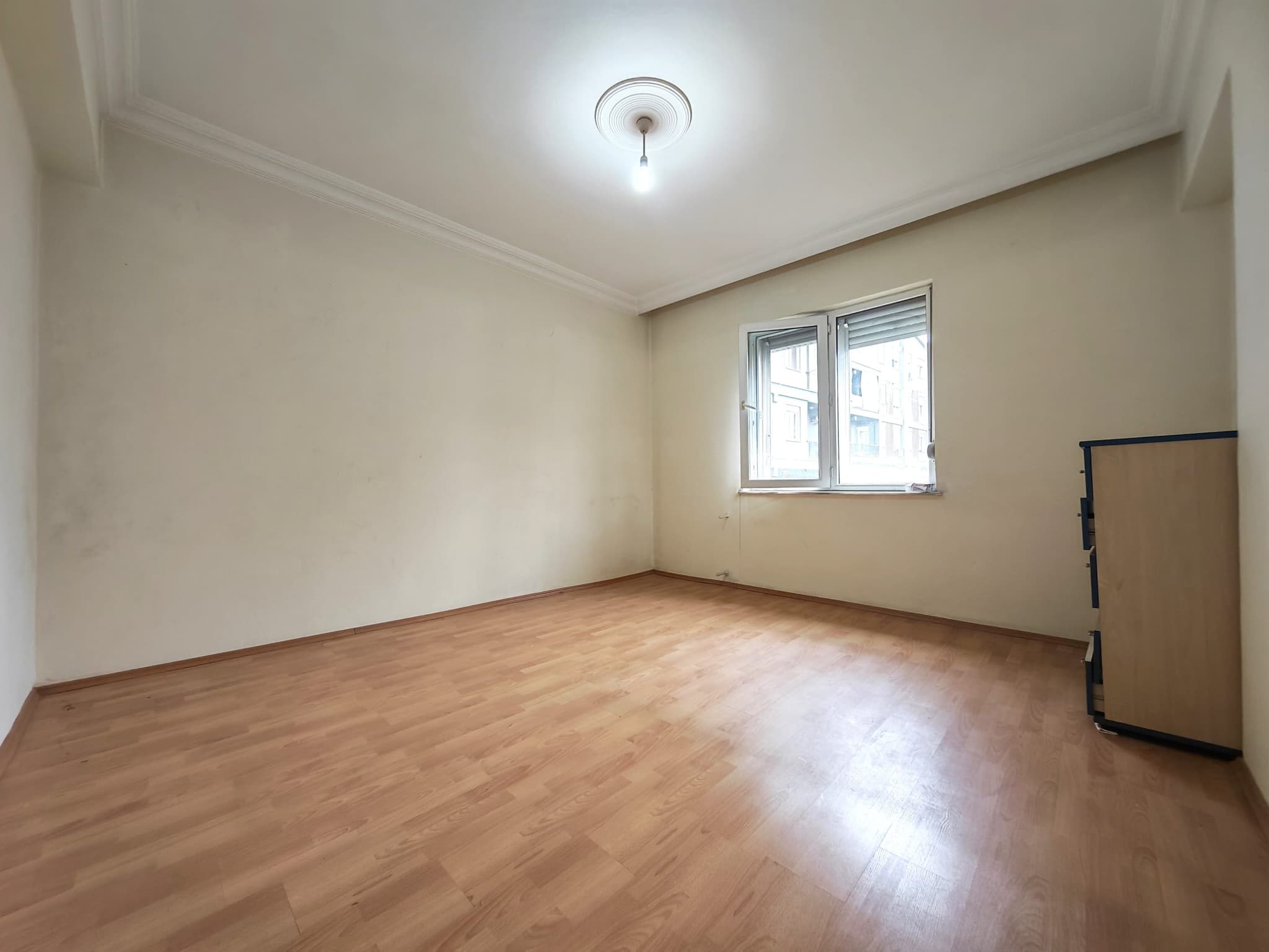 BARIŞ'TA EMİN EVİME UYGUN DOĞALGAZ İÇERİDE GENİŞ 3+1