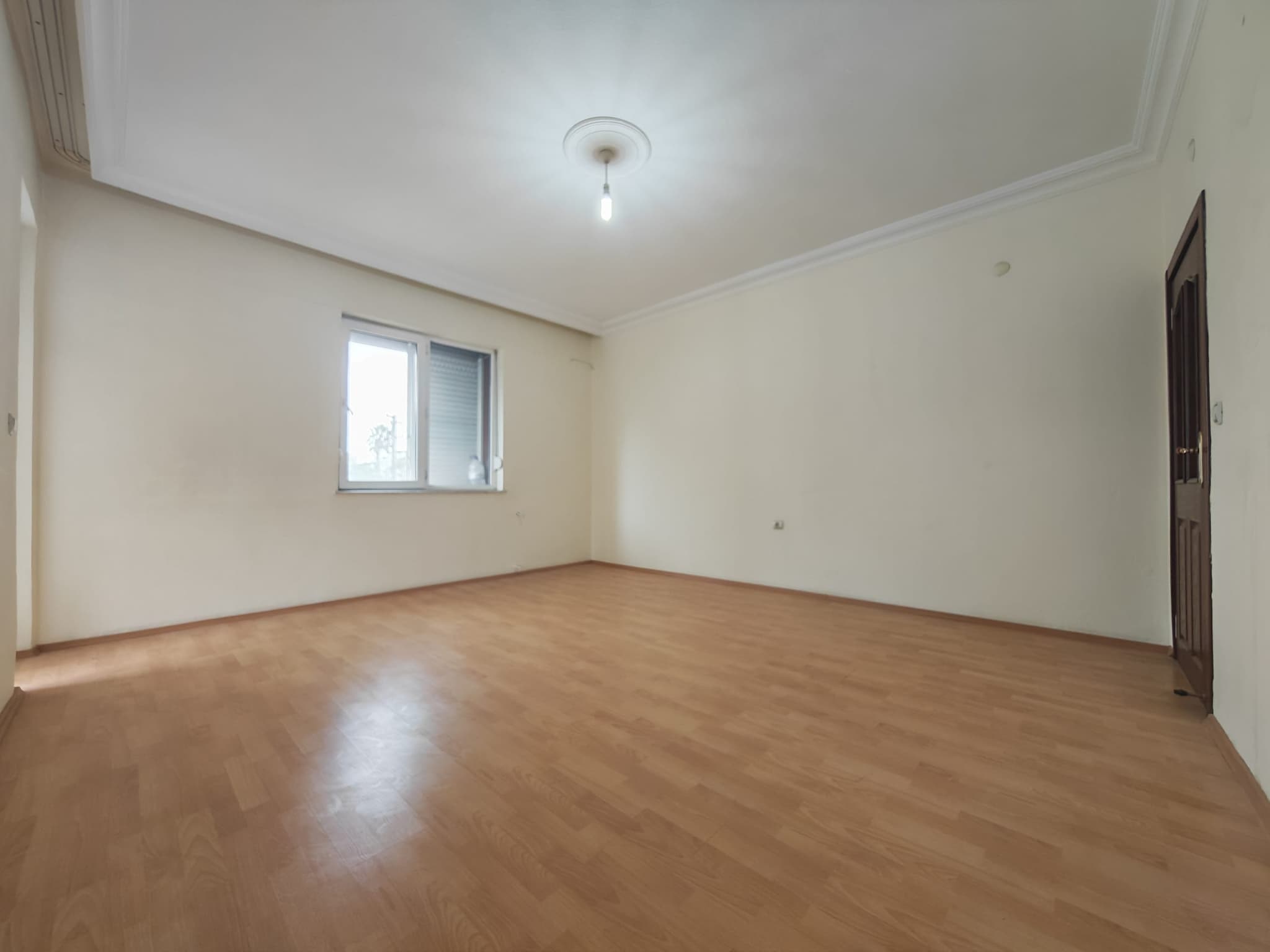 BARIŞ'TA EMİN EVİME UYGUN DOĞALGAZ İÇERİDE GENİŞ 3+1
