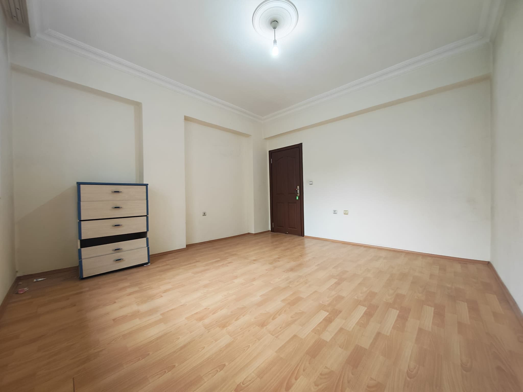 BARIŞ'TA EMİN EVİME UYGUN DOĞALGAZ İÇERİDE GENİŞ 3+1