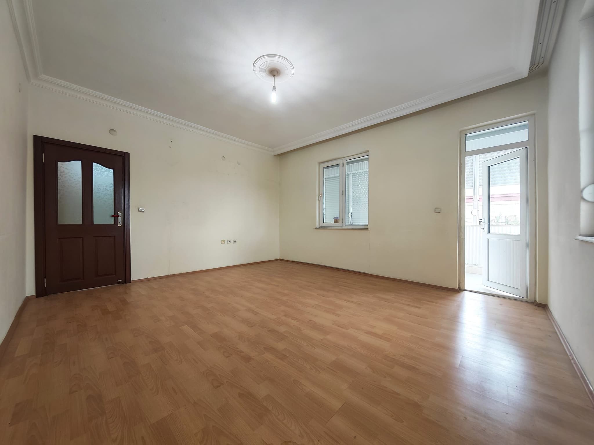 BARIŞ'TA EMİN EVİME UYGUN DOĞALGAZ İÇERİDE GENİŞ 3+1
