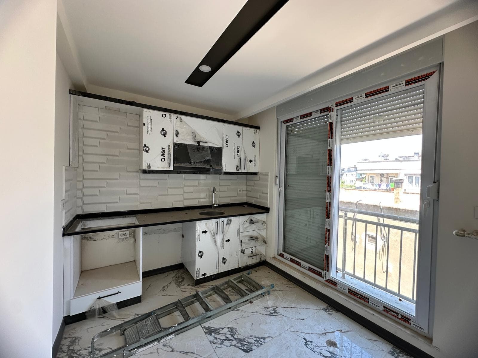 HÜSNÜ KARAKAŞ'TA HASTANEYE YÜRÜME MESAFESİNDE 5+1 DUBLEKS DAİRE