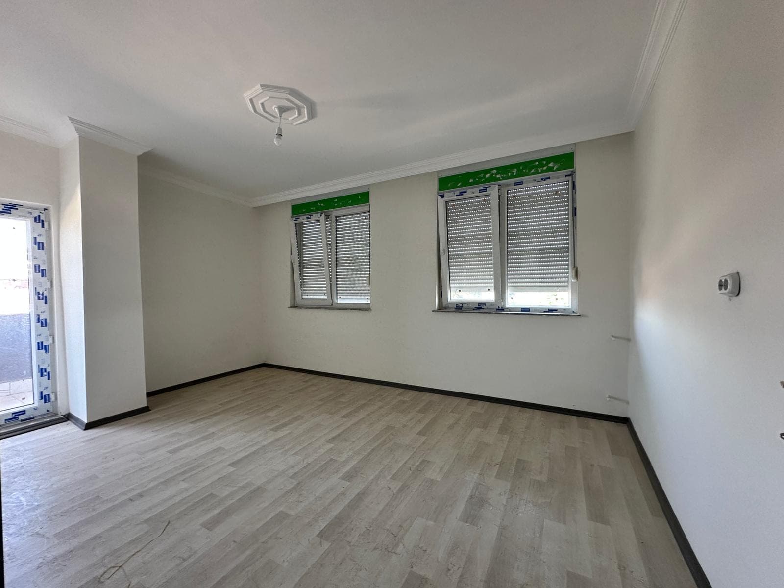HÜSNÜ KARAKAŞ'TA HASTANEYE YÜRÜME MESAFESİNDE 5+1 DUBLEKS DAİRE
