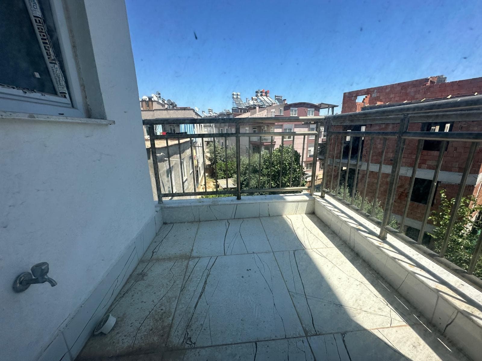 HÜSNÜ KARAKAŞ'TA HASTANEYE YÜRÜME MESAFESİNDE 5+1 DUBLEKS DAİRE