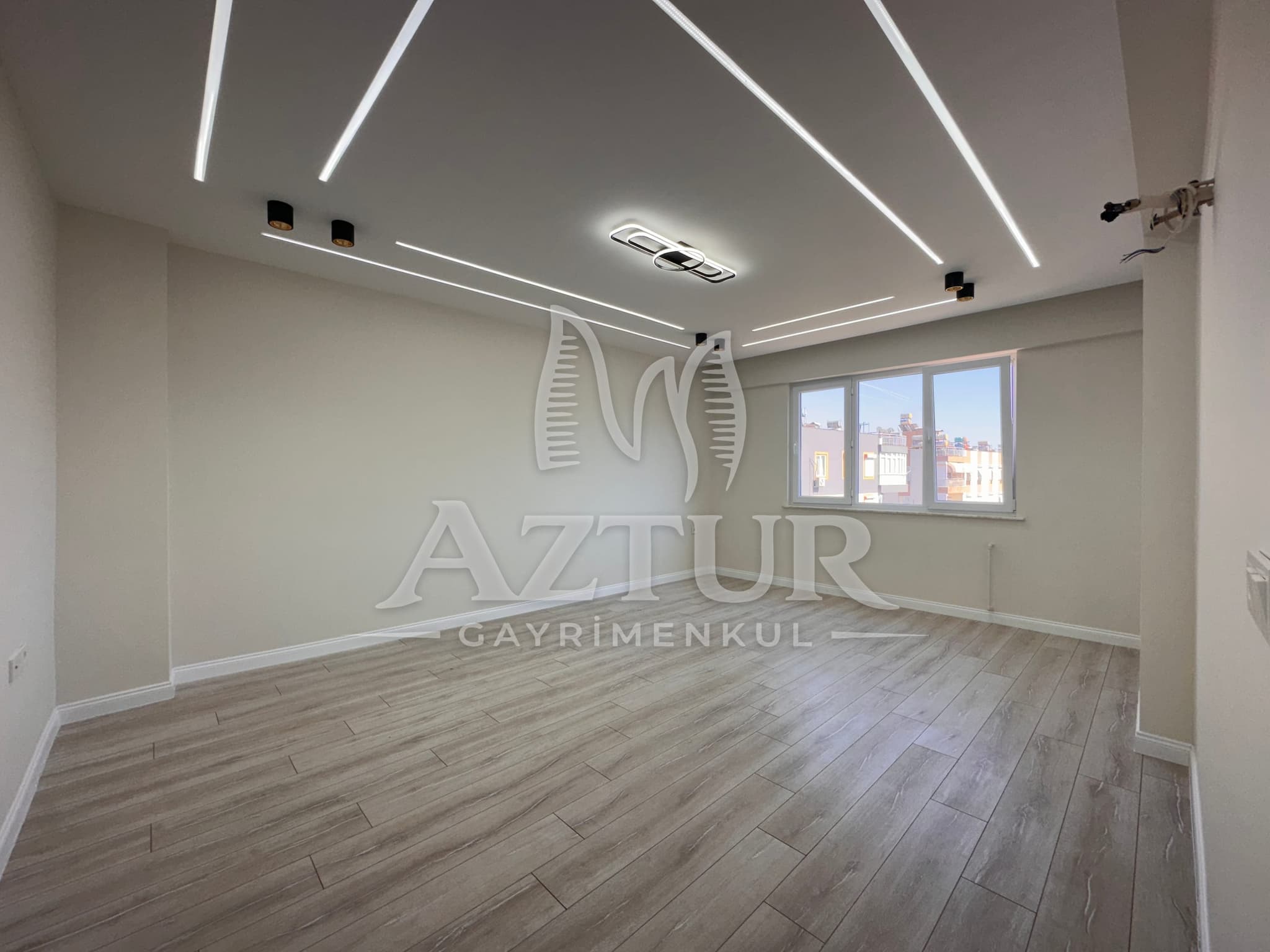 KIZILTOPRAK'TA ÖNÜ AÇIK FULL TADİLATLI 3+1 SATILIK DAİRE