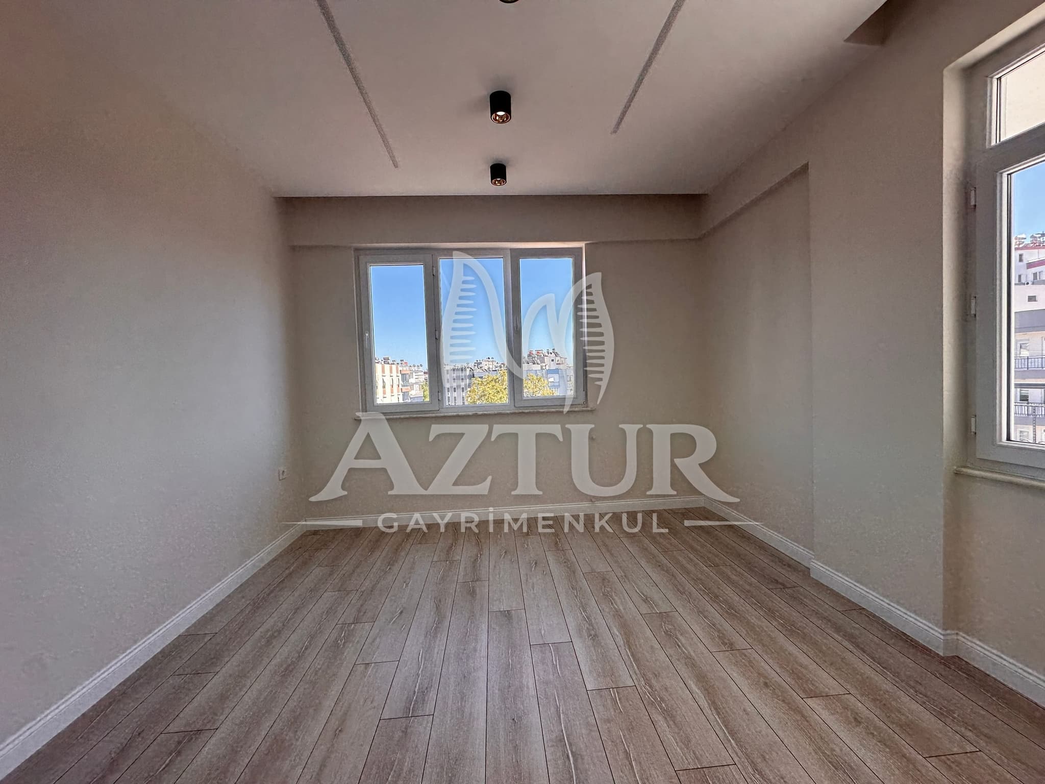 KIZILTOPRAK'TA ÖNÜ AÇIK FULL TADİLATLI 3+1 SATILIK DAİRE