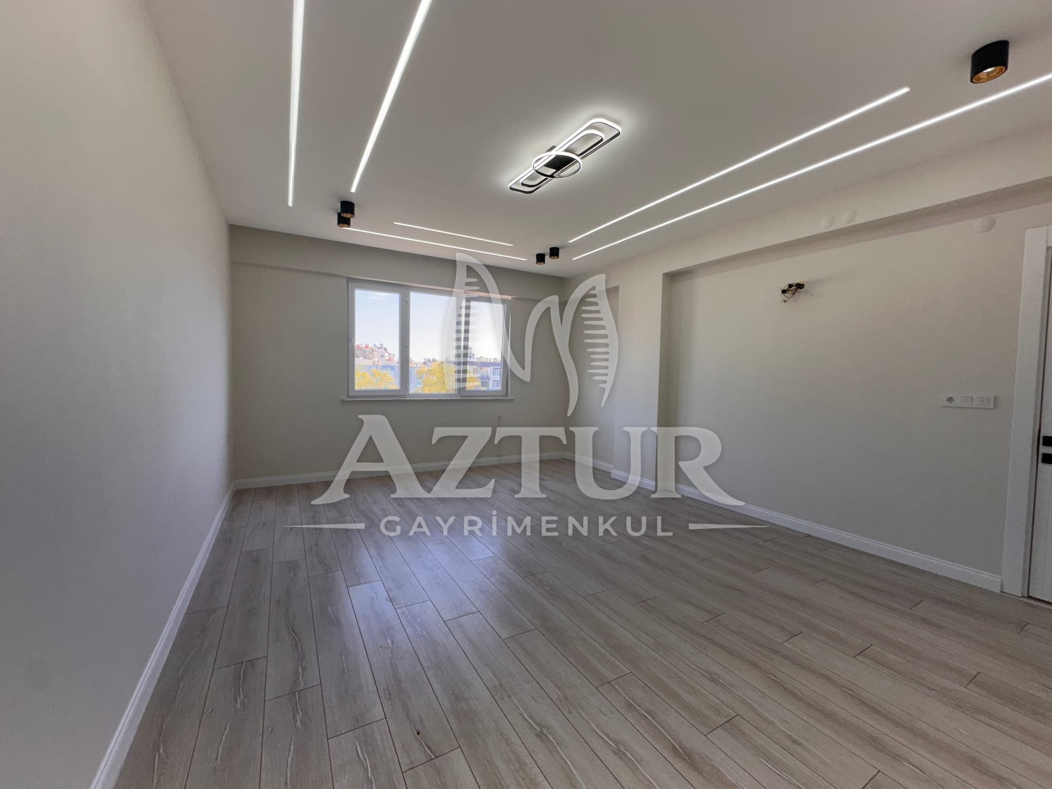 KIZILTOPRAK'TA ÖNÜ AÇIK FULL TADİLATLI 3+1 SATILIK DAİRE