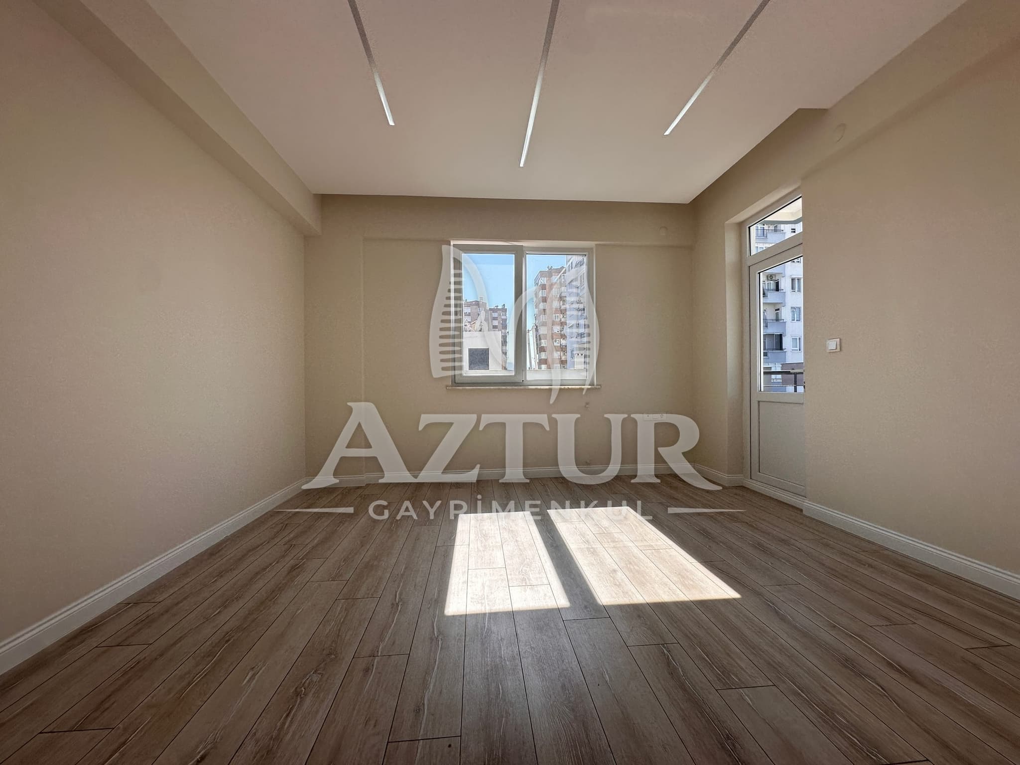 KIZILTOPRAK'TA ÖNÜ AÇIK FULL TADİLATLI 3+1 SATILIK DAİRE