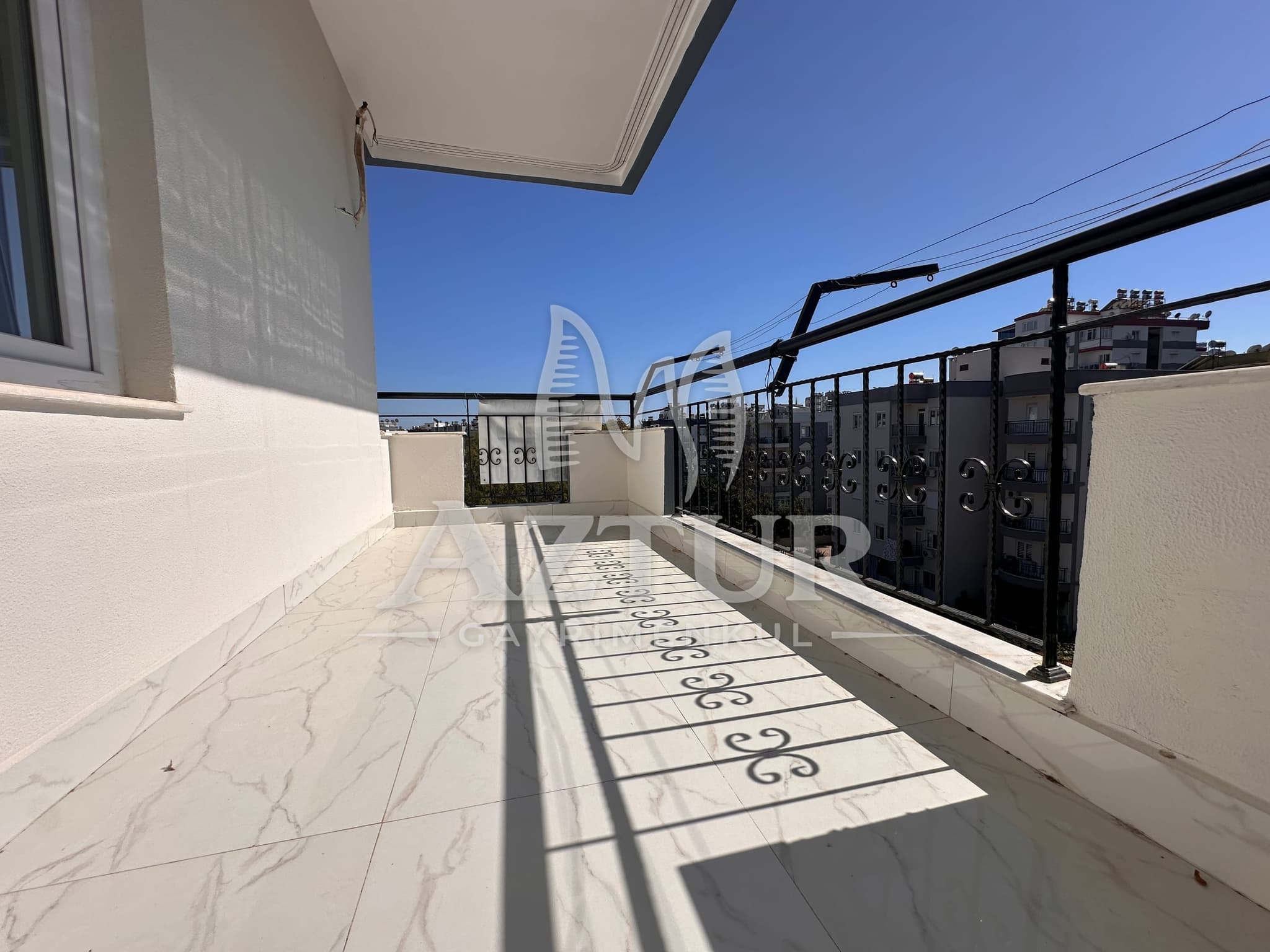 KIZILTOPRAK'TA ÖNÜ AÇIK FULL TADİLATLI 3+1 SATILIK DAİRE