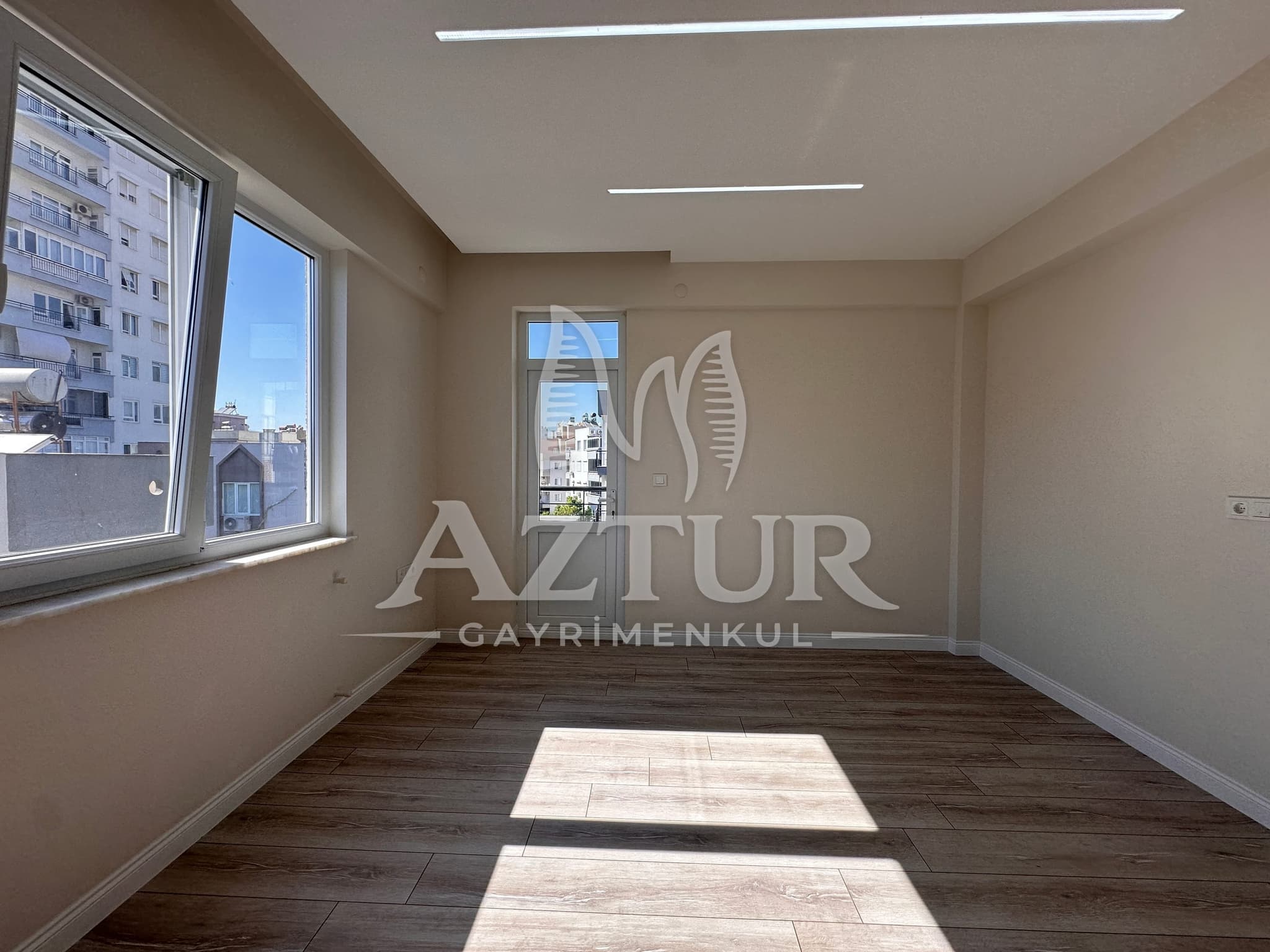 KIZILTOPRAK'TA ÖNÜ AÇIK FULL TADİLATLI 3+1 SATILIK DAİRE