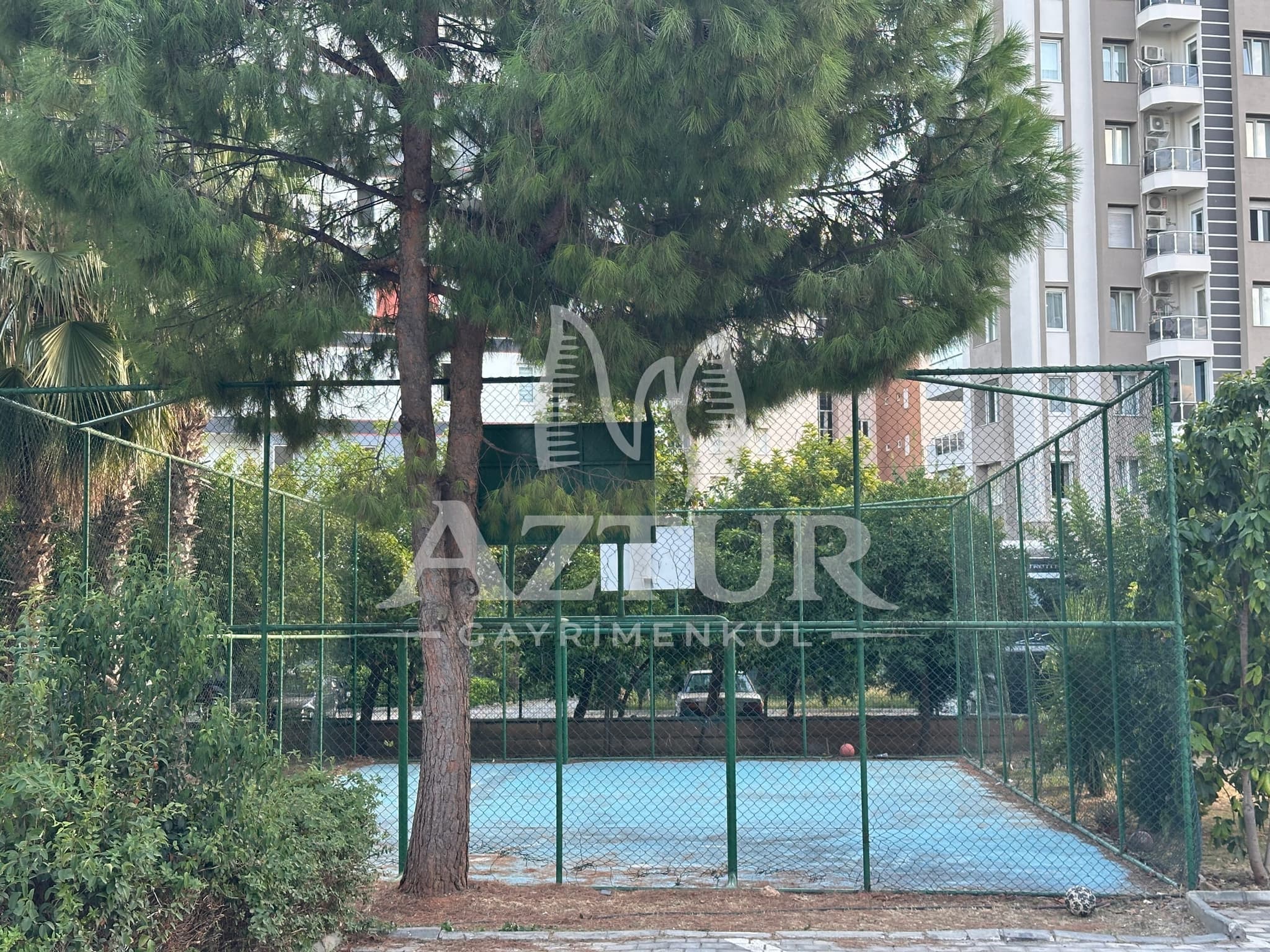 ÇAĞLAYAN'DA SİTE İÇERİSİNDE FULL TADİLATLI ARAKAT 3+1 SATILIK DAİRE