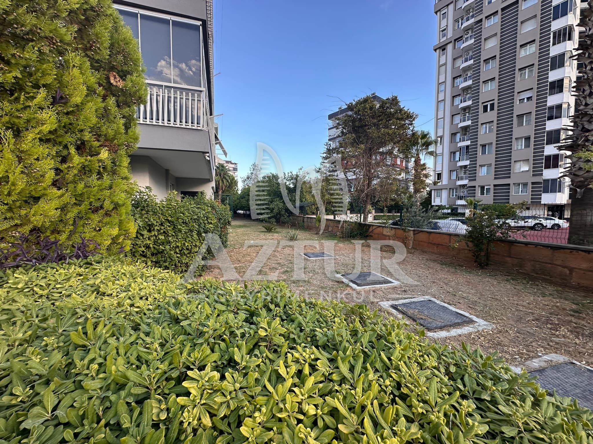 ÇAĞLAYAN'DA SİTE İÇERİSİNDE FULL TADİLATLI ARAKAT 3+1 SATILIK DAİRE