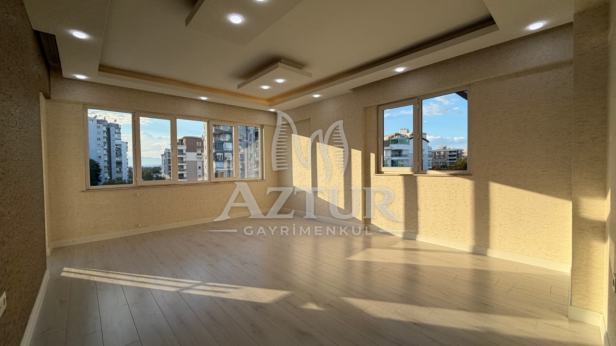 ÇAĞLAYAN'DA SİTE İÇERİSİNDE FULL TADİLATLI ARAKAT 3+1 SATILIK DAİRE
