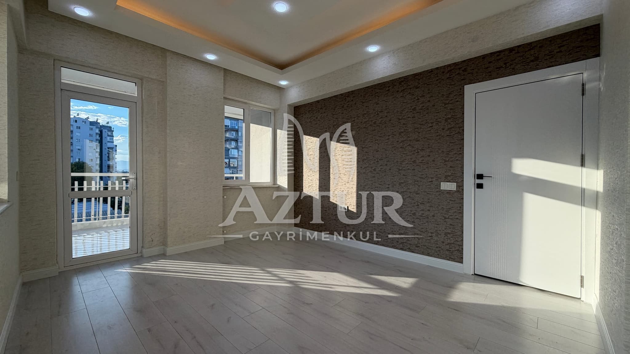 ÇAĞLAYAN'DA SİTE İÇERİSİNDE FULL TADİLATLI ARAKAT 3+1 SATILIK DAİRE