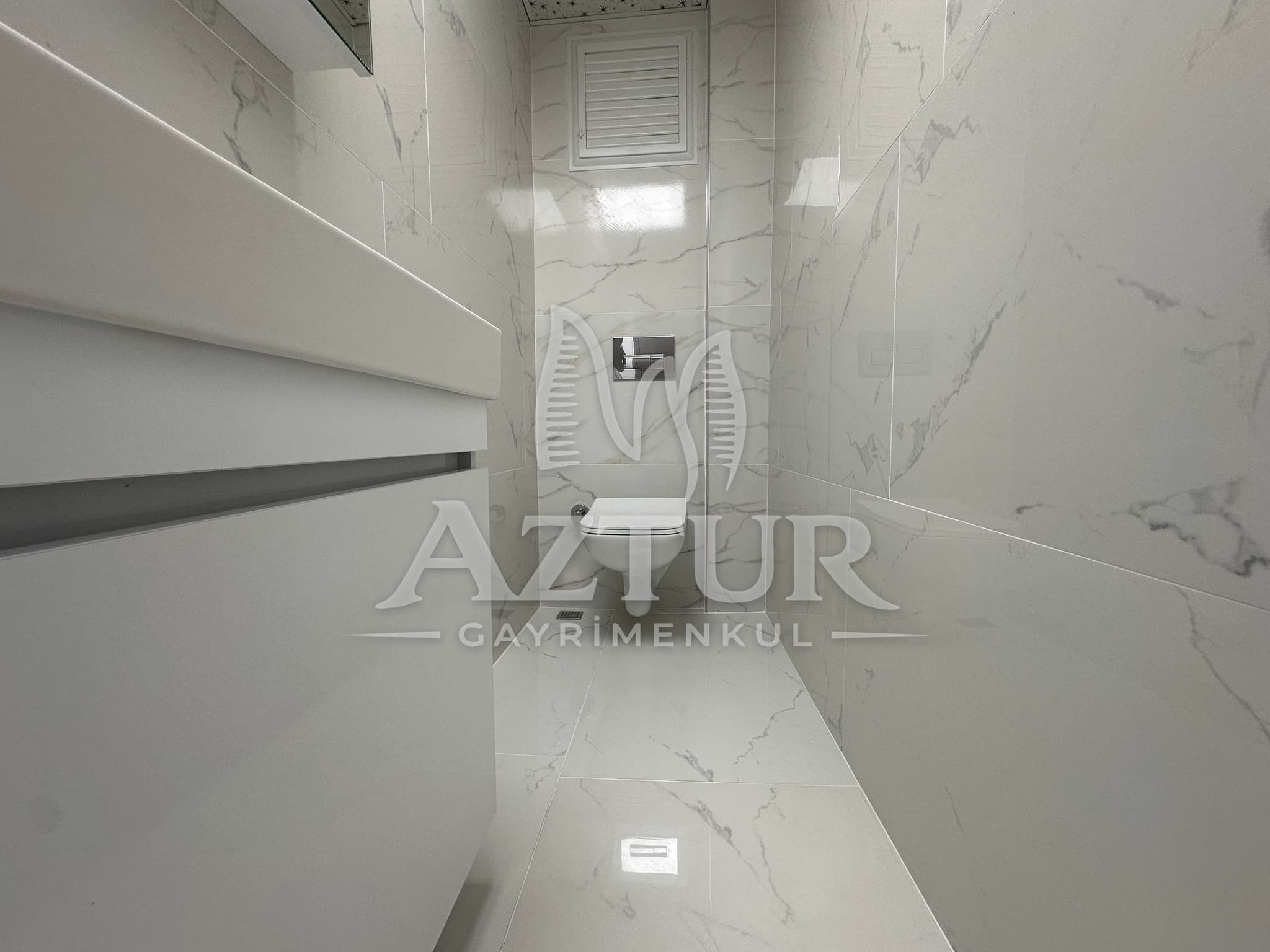 MEMUREVLERİ'NDE TRT CADDESİ ÜZERİNDE TADİLATLI 3+1 SATILIK DAİRE
