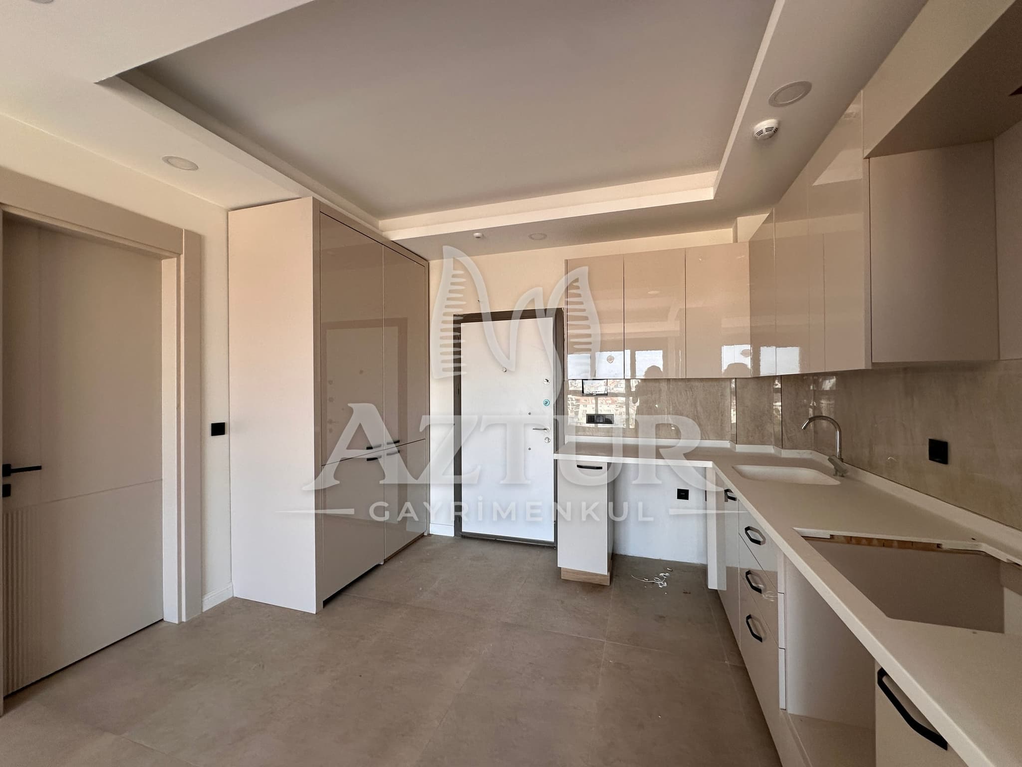 KEPEZ DEVLET HASTANESİ KARŞISI LÜKS SİTE İÇERİSİNDE 1+1 SATILIK DAİRE