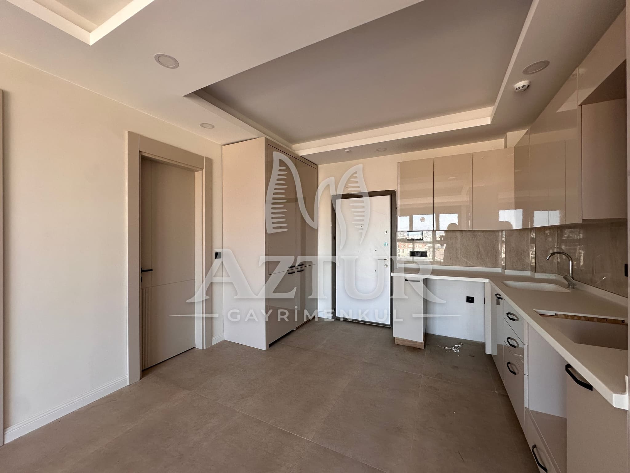 KEPEZ DEVLET HASTANESİ KARŞISI LÜKS SİTE İÇERİSİNDE 1+1 SATILIK DAİRE