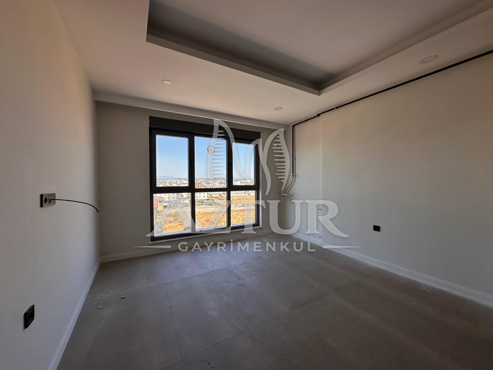 KEPEZ DEVLET HASTANESİ KARŞISI LÜKS SİTE İÇERİSİNDE 1+1 SATILIK DAİRE