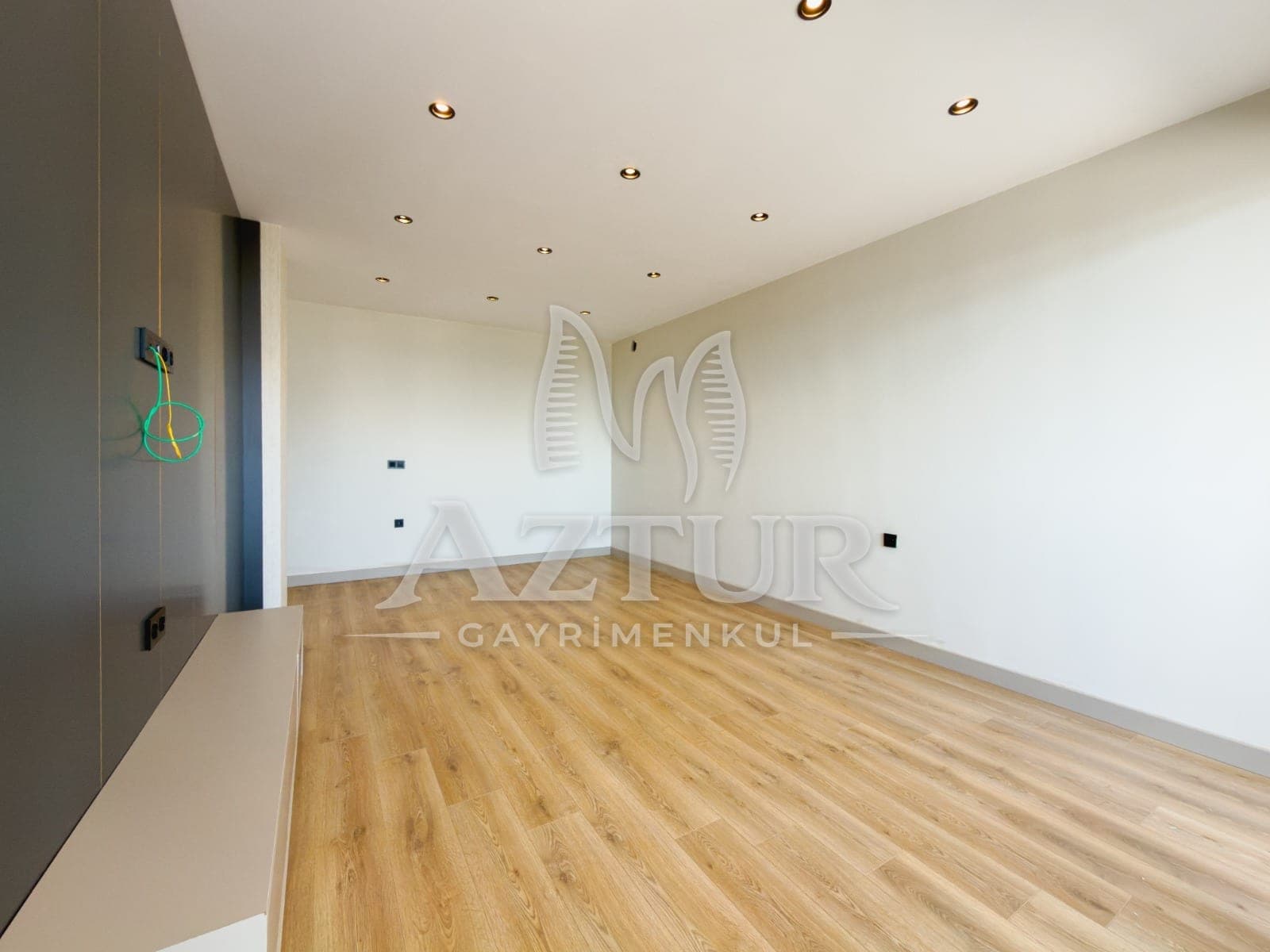 FEVZİ ÇAKMAK'TA TRAMVAY CADDE ÜZERİ LÜKS YAPIM 2+1 SATILIK DAİRE