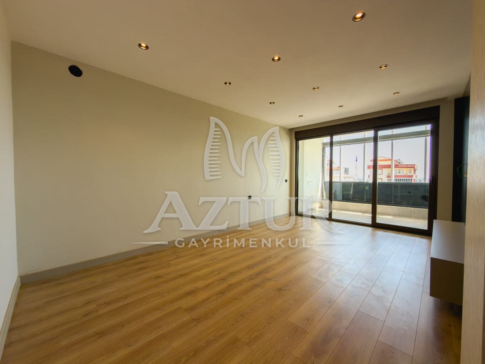 FEVZİ ÇAKMAK'TA TRAMVAY CADDE ÜZERİ LÜKS YAPIM 2+1 SATILIK DAİRE